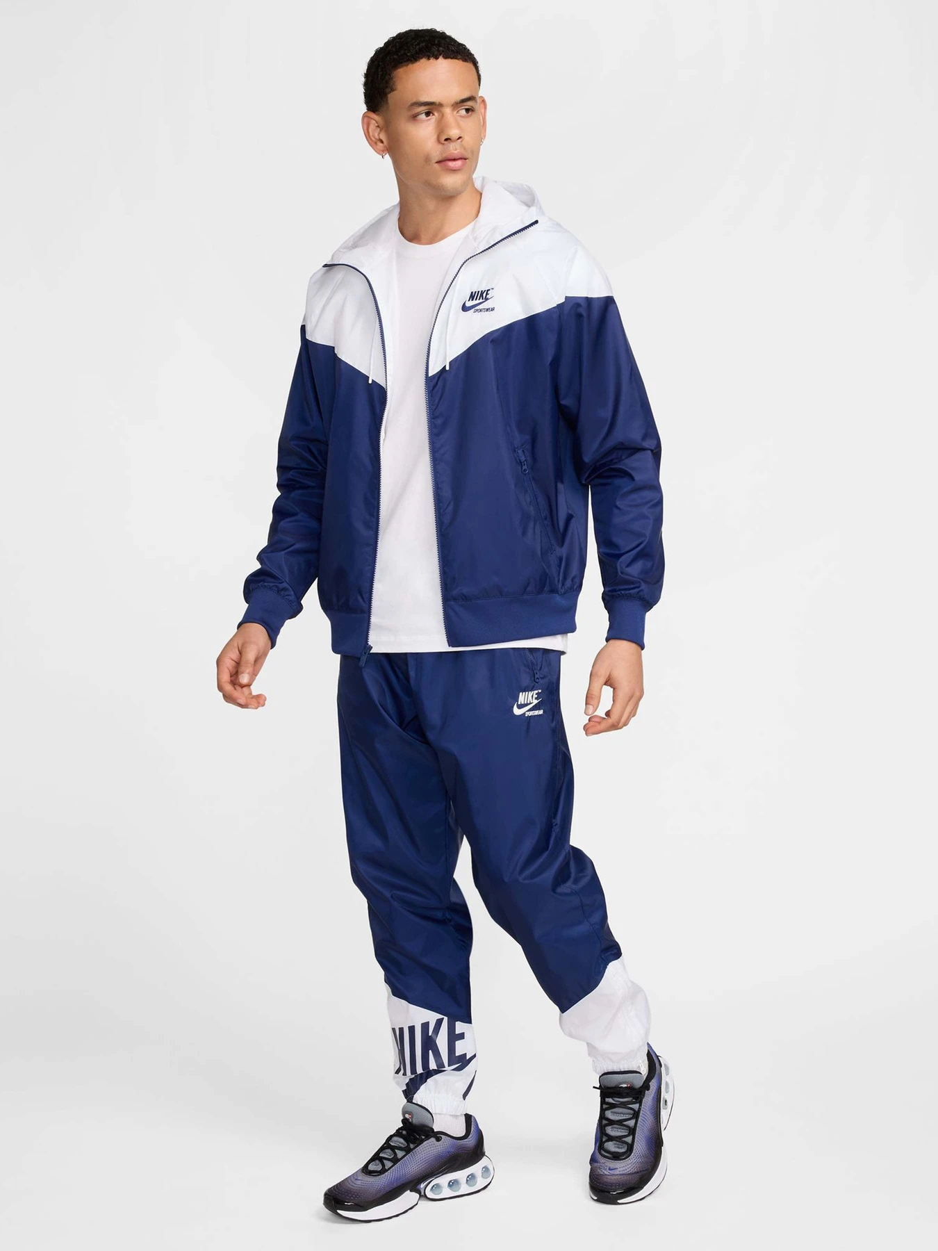 Штани NIKE WINDRUNNER модель HJ2034-492 Штани NIKE WINDRUNNER модель HJ2034-492 Фото