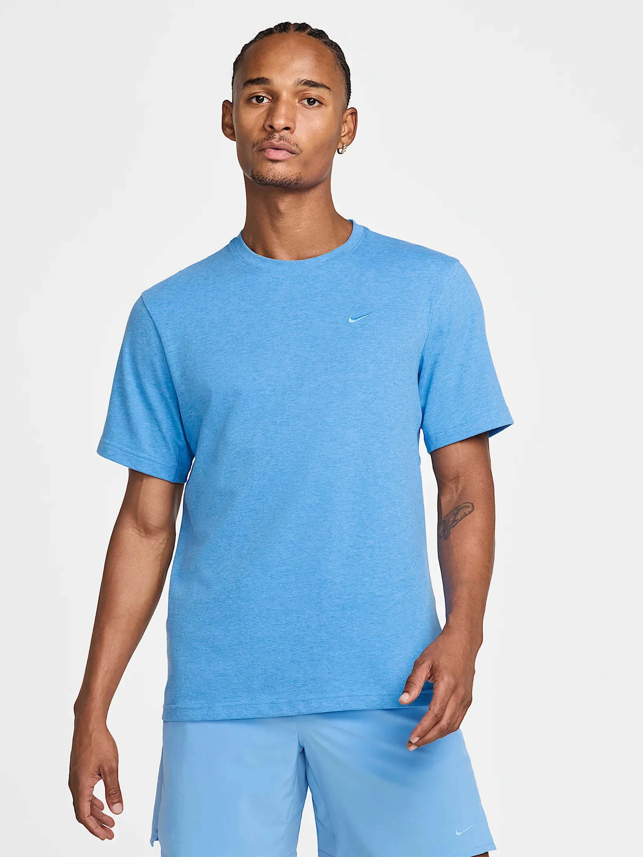 Чоловіча Спортивна футболка NIKE PRIMARY DRI-FIT