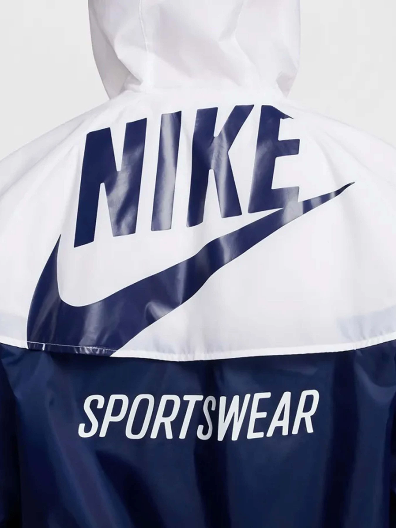Куртки и дубленки NIKE SPORTSWEAR WINDRUNNER модель HJ2040-100 Куртки и дубленки NIKE SPORTSWEAR WINDRUNNER модель HJ2040-100 Фото