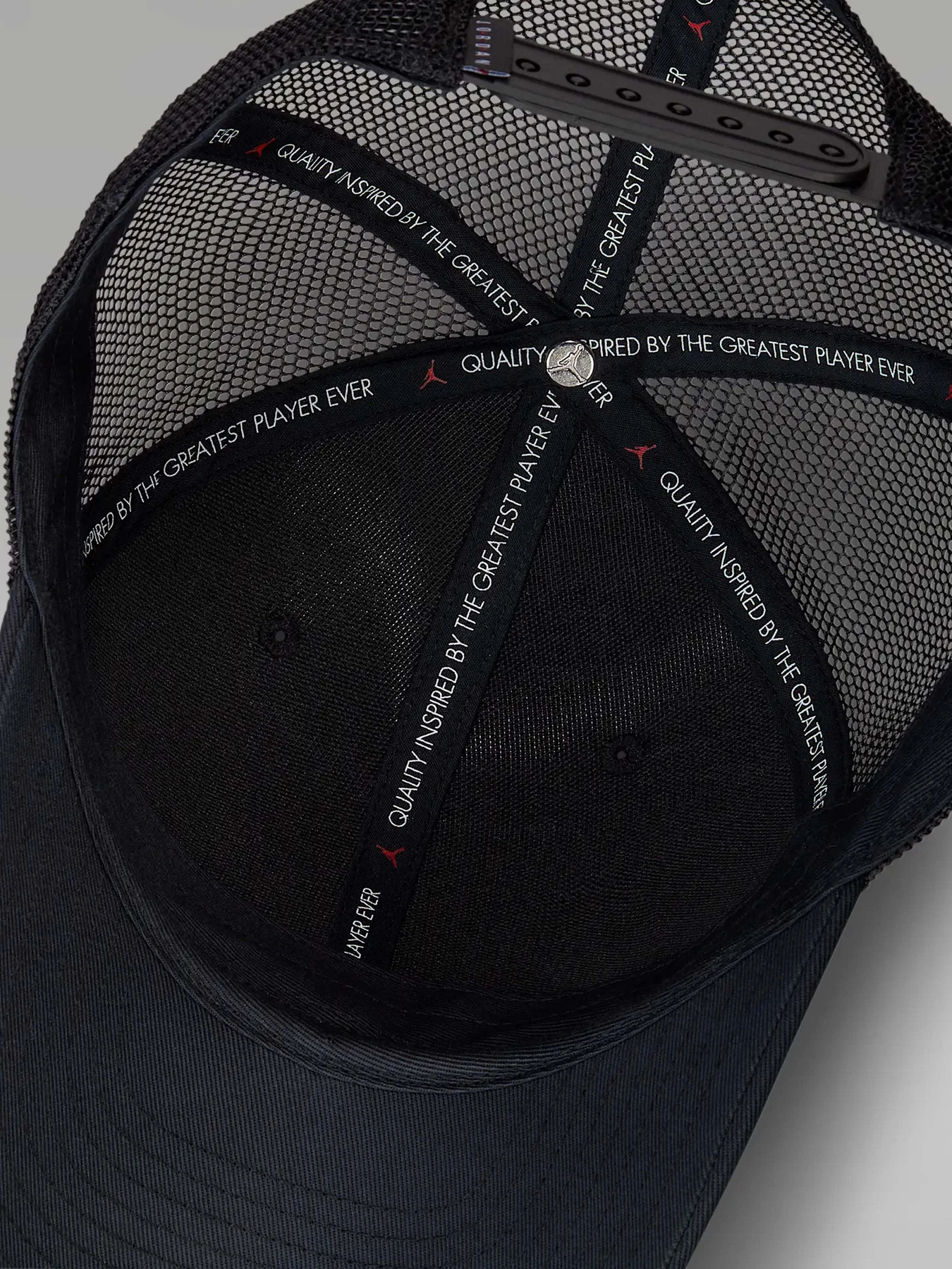 Шапки та кепки NIKE JORDAN RISE STRUCTURED TRUCKER модель HJ2428-010 Шапки та кепки NIKE JORDAN RISE STRUCTURED TRUCKER модель HJ2428-010 Фото