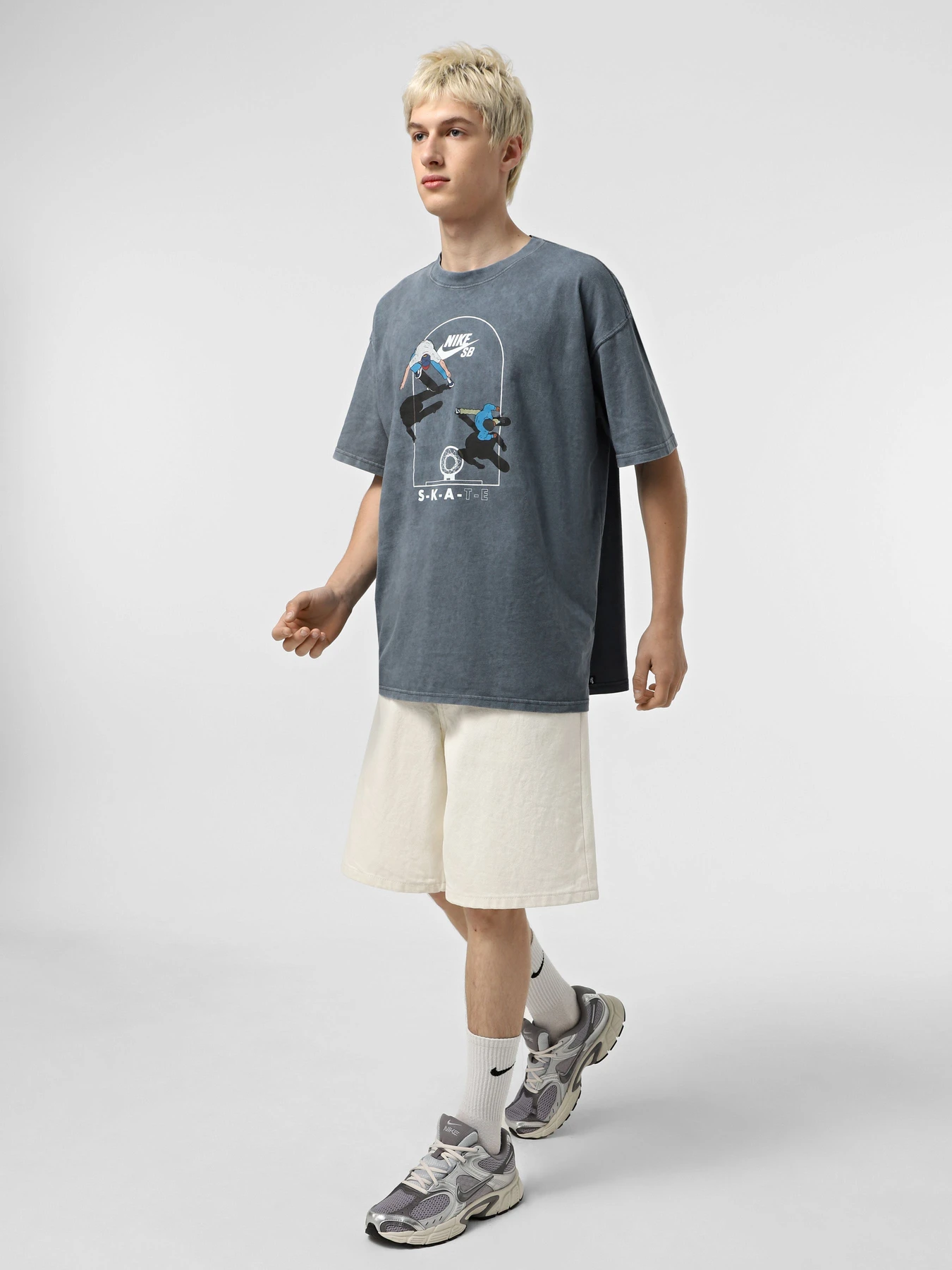 Футболки и поло NIKE SB MAX90 SKATE модель HJ0816-060 Футболки и поло NIKE SB MAX90 SKATE модель HJ0816-060 Фото