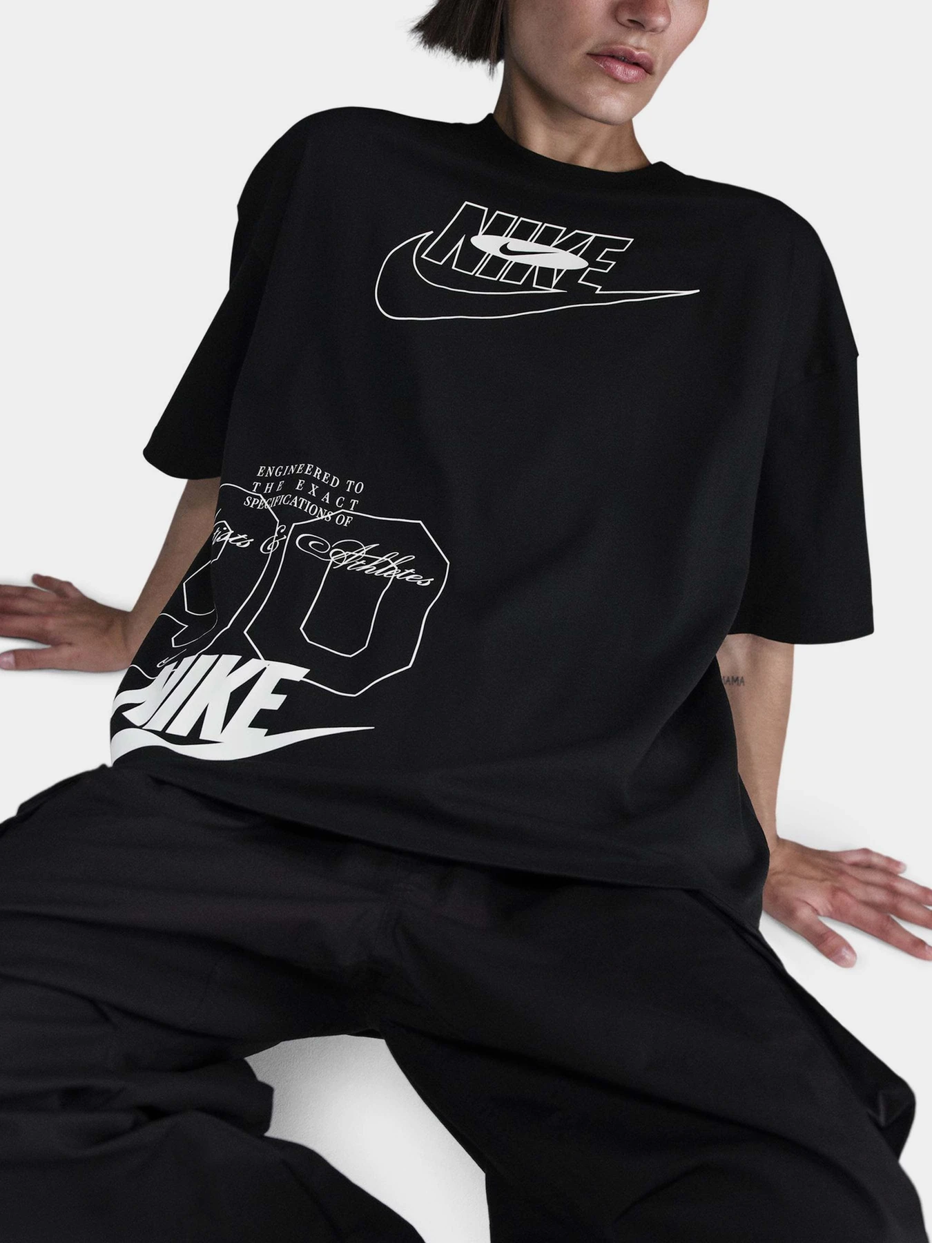 Футболки і поло NIKE NSW DANCE модель HJ2993-010 Футболки і поло NIKE NSW DANCE модель HJ2993-010 Фото