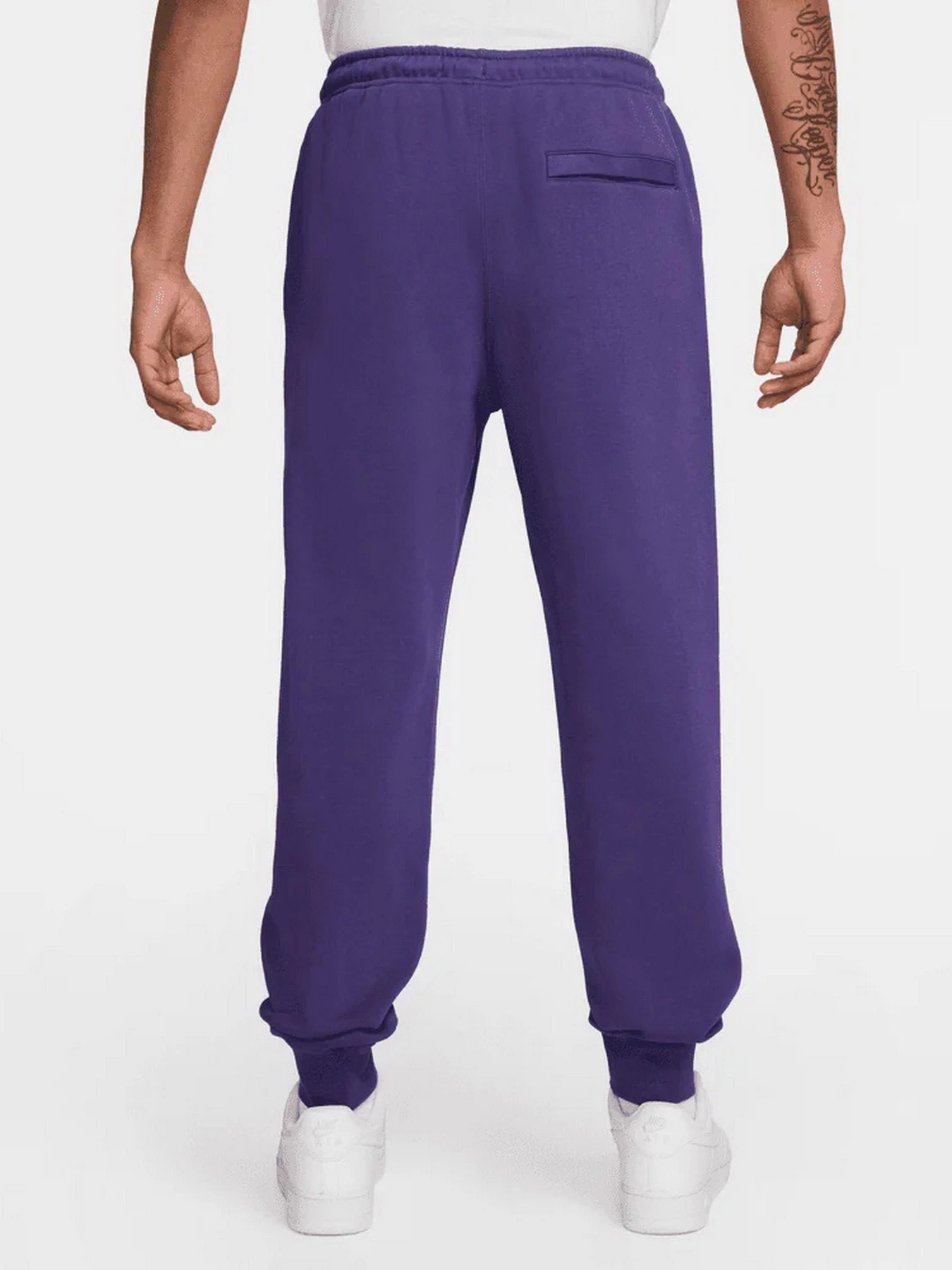 Брюки NIKE CLUB MEN'S JOGGERS модель FN3787-507 Фото
