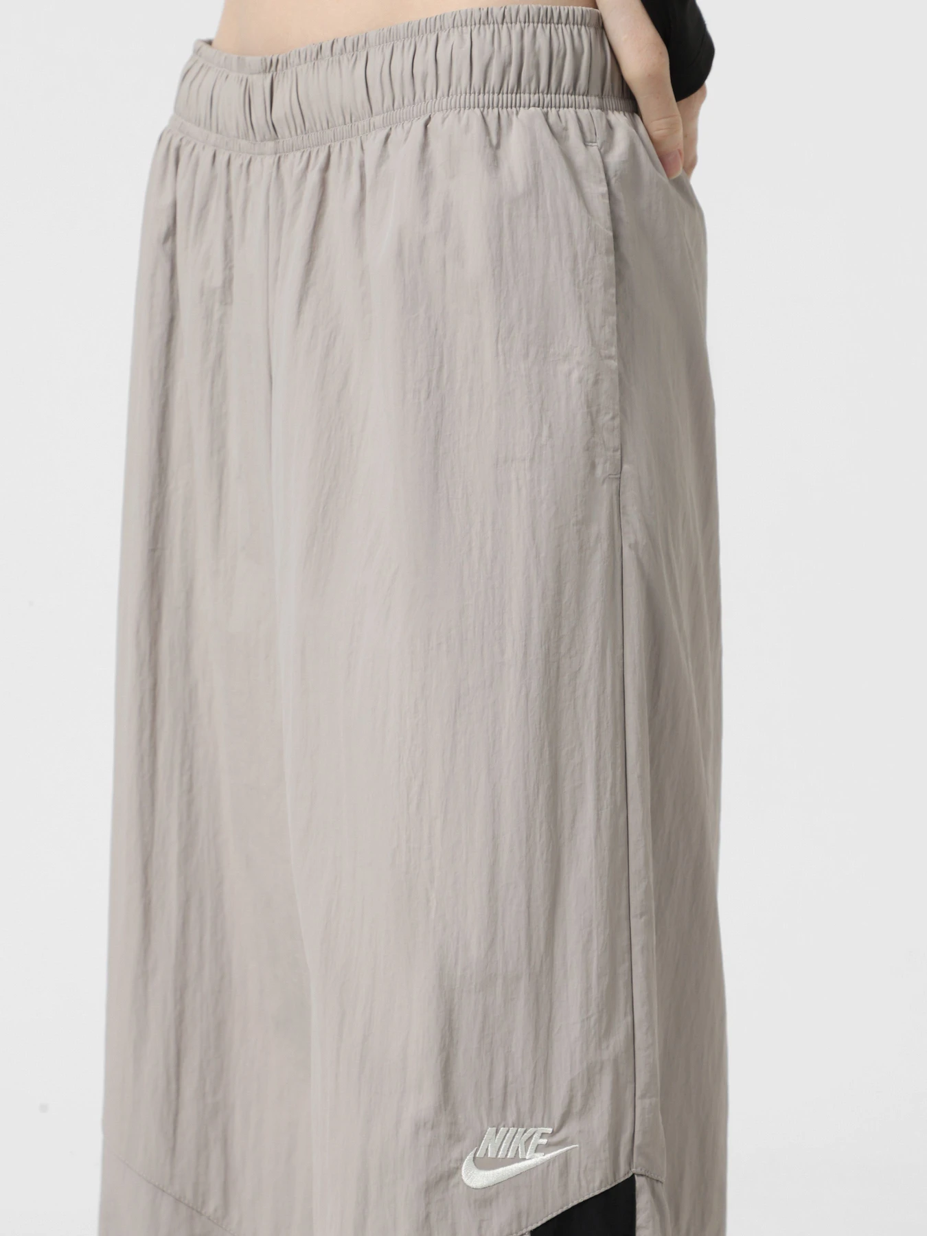 Штани NIKE SPORTSWEAR WOMEN'S WIDE-LEG WO модель IH8508-009 Штани NIKE SPORTSWEAR WOMEN'S WIDE-LEG WO модель IH8508-009 Фото