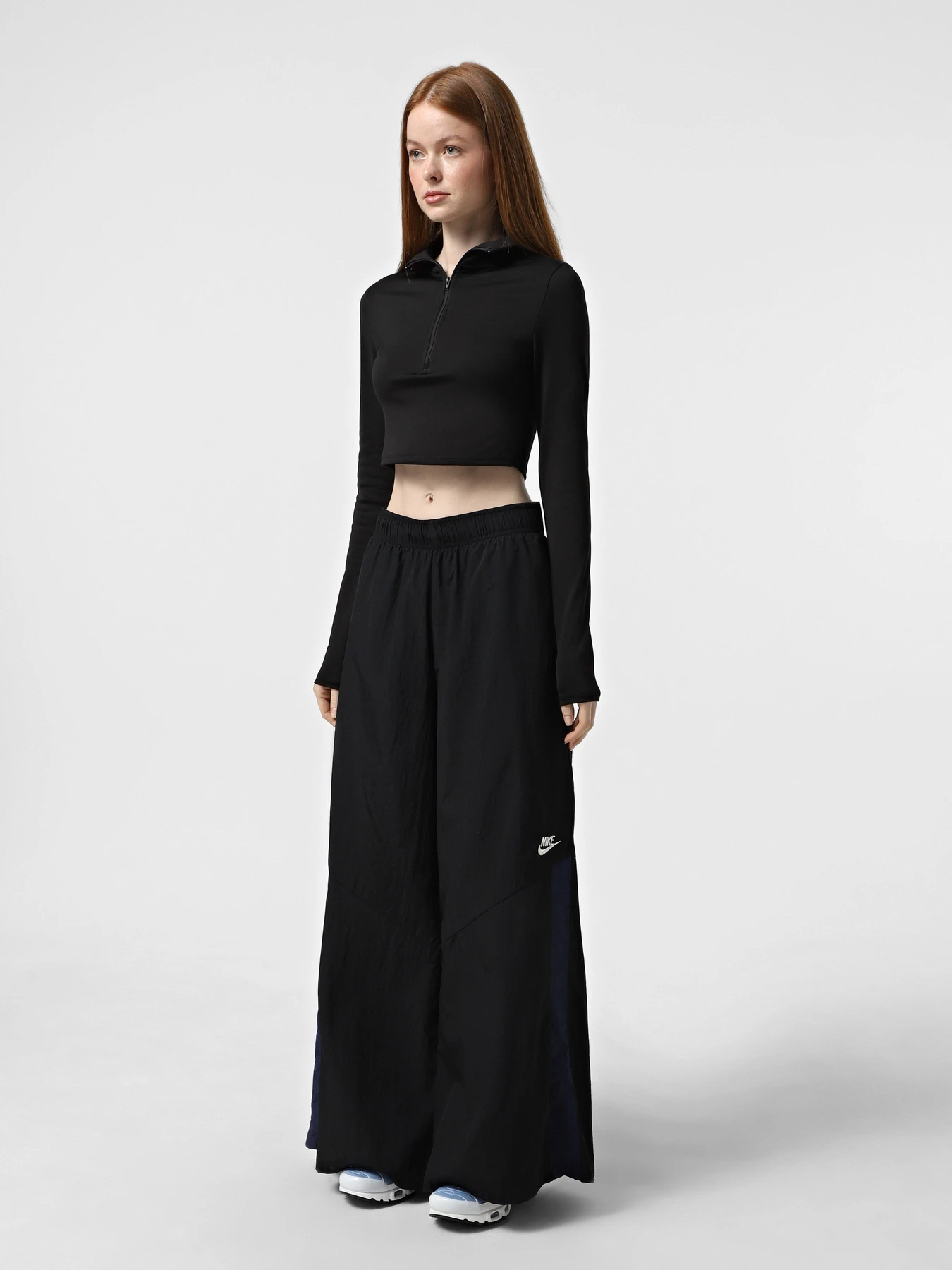 Штани NIKE SPORTSWEAR WOMEN'S WIDE-LEG WO модель IH8508-010 Фото