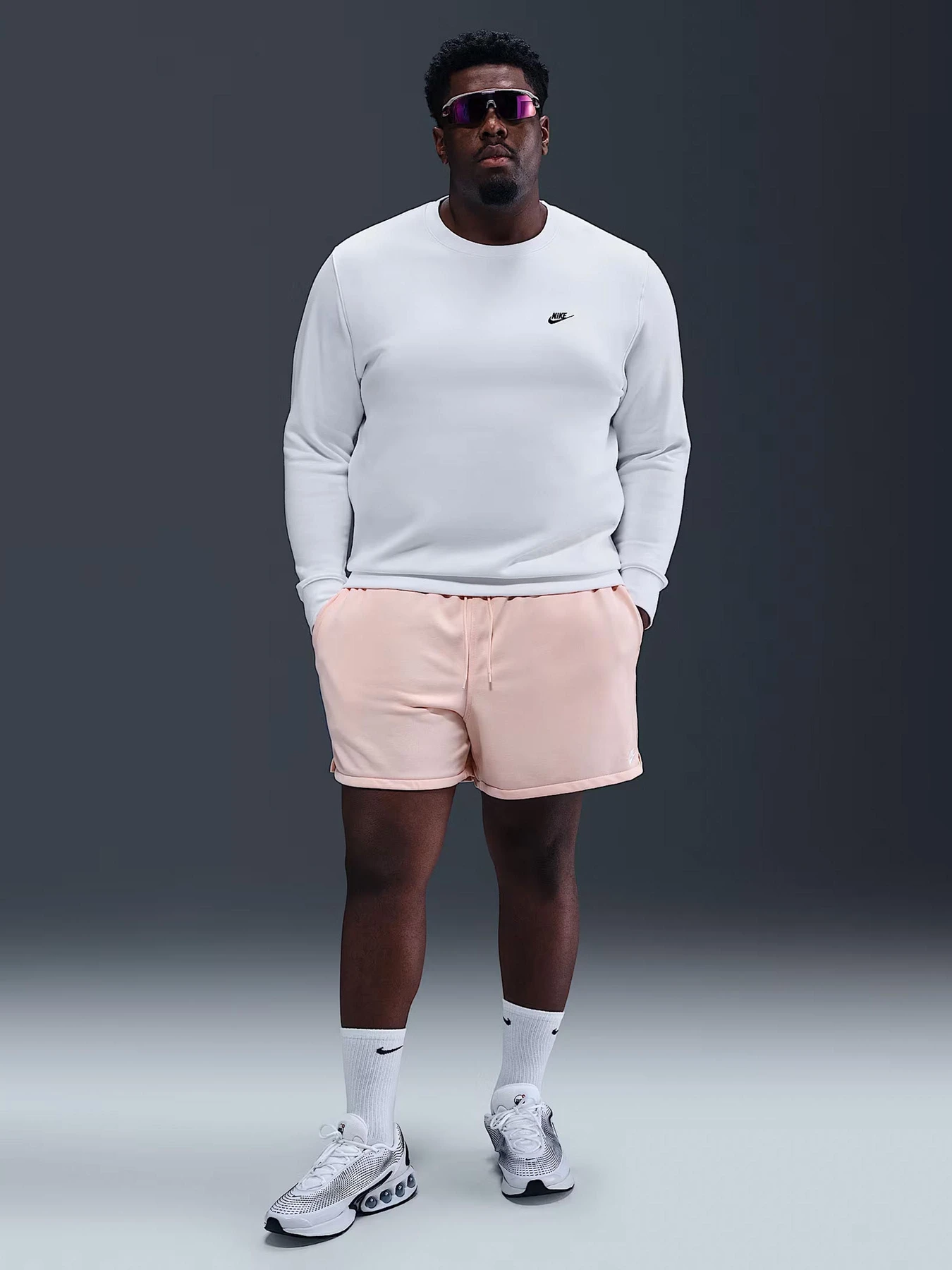 Худи и свитшоты NIKE CLUB модель FN3886-100 Худи и свитшоты NIKE CLUB модель FN3886-100 Фото