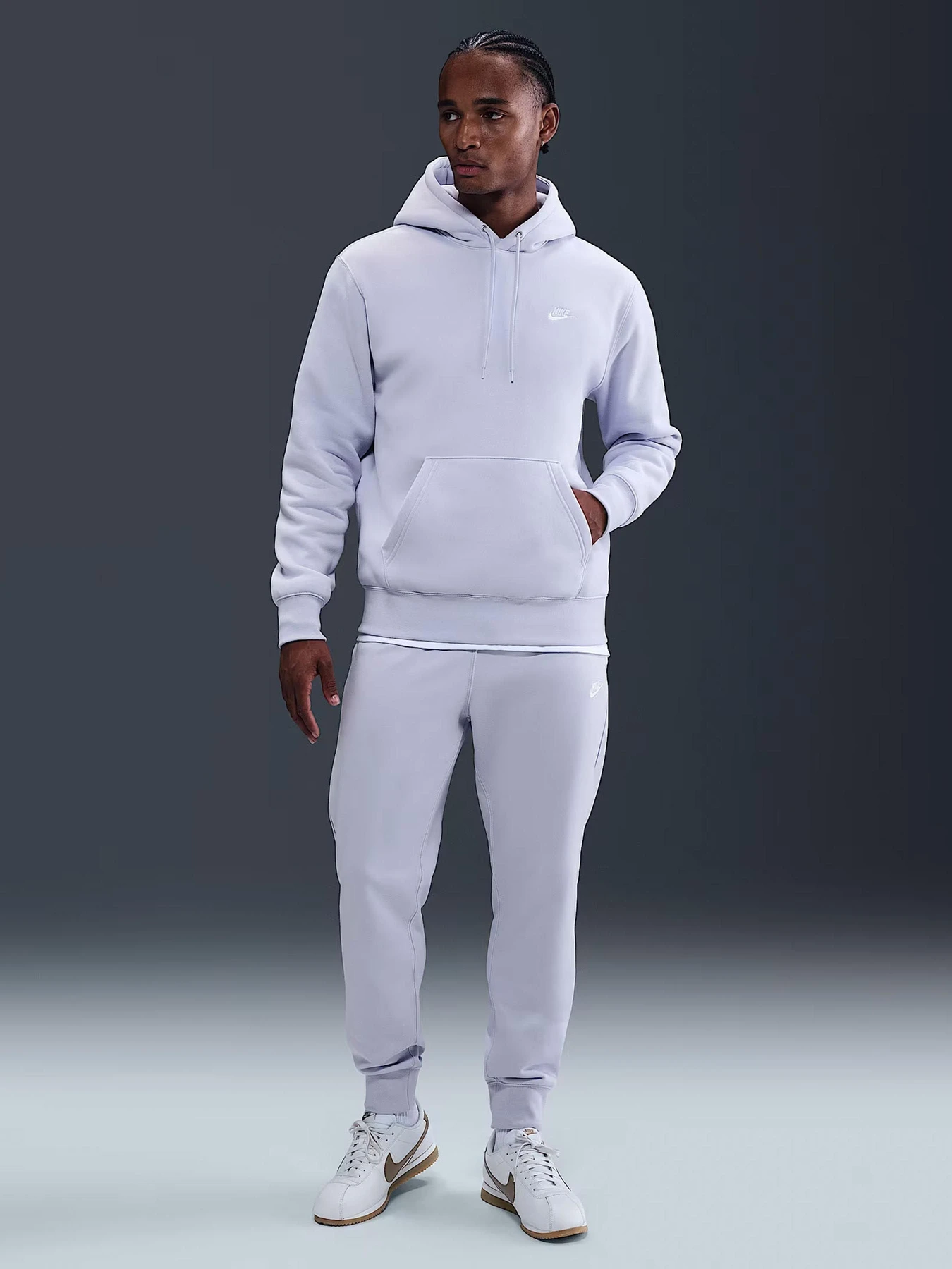 Худі та світшоти NIKE M NK CLUB BB PO модель FN3859-057 Худі та світшоти NIKE M NK CLUB BB PO модель FN3859-057 Фото