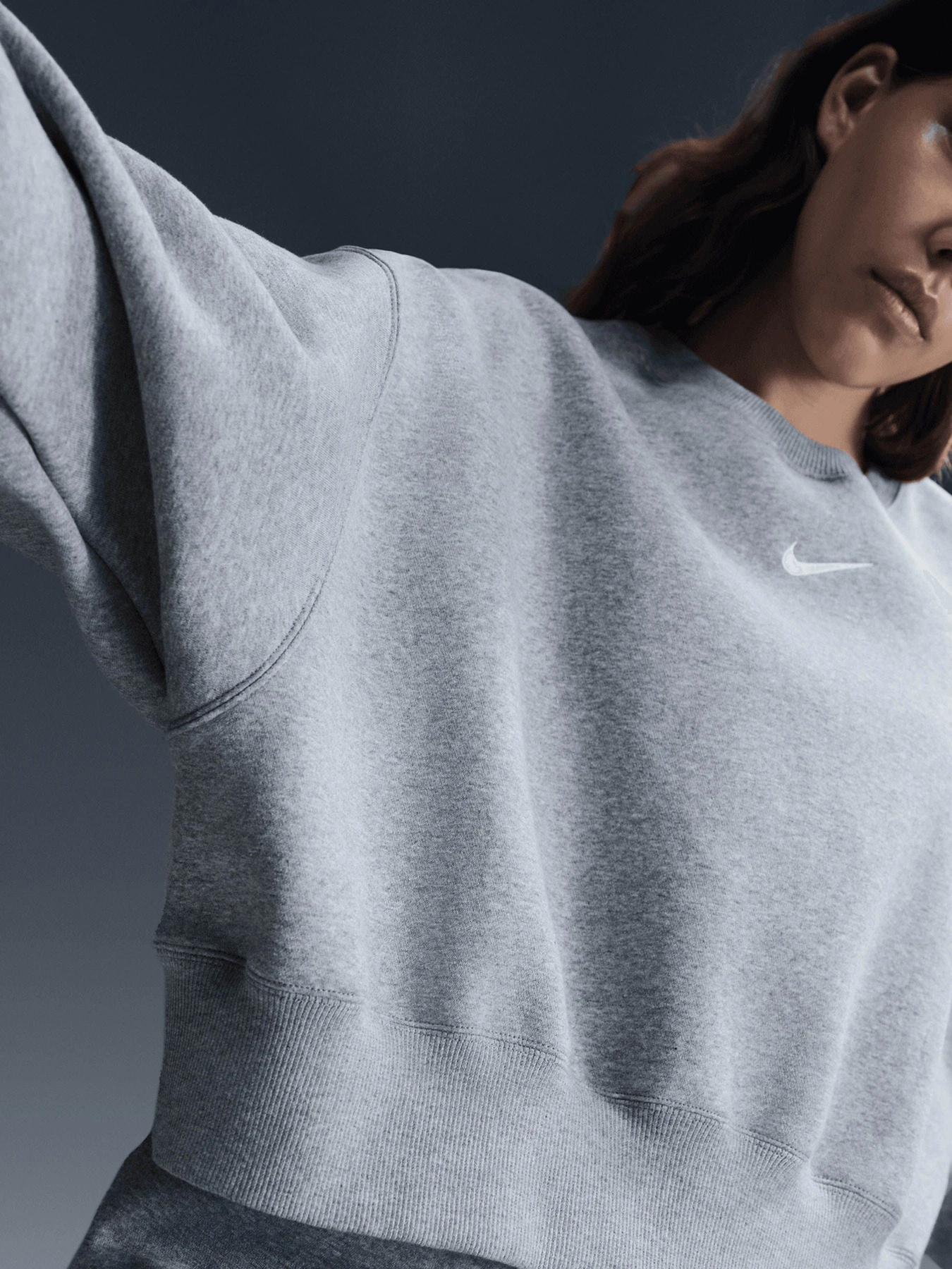 Худі та світшоти NIKE NSW PHNX OOS CREW модель DQ5761-063 Худі та світшоти NIKE NSW PHNX OOS CREW модель DQ5761-063 Фото