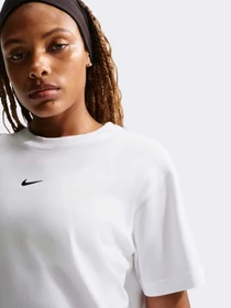 Футболки и поло NIKE NSW CLASSIC SS TEE модель IH7601-100 Фото