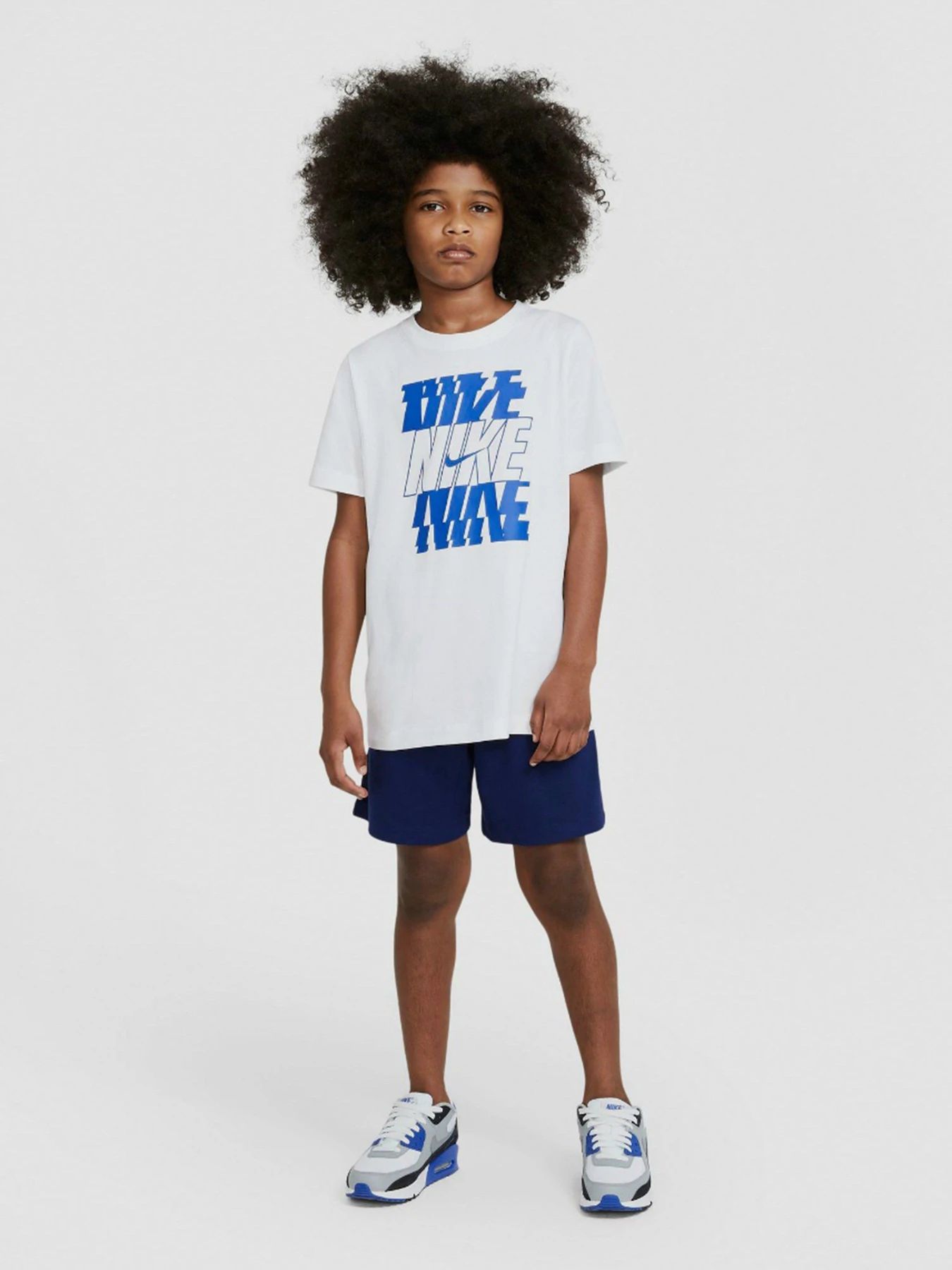 Футболки и поло NIKE Sportswear модель DC7794-100 Футболки и поло NIKE Sportswear модель DC7794-100 Фото