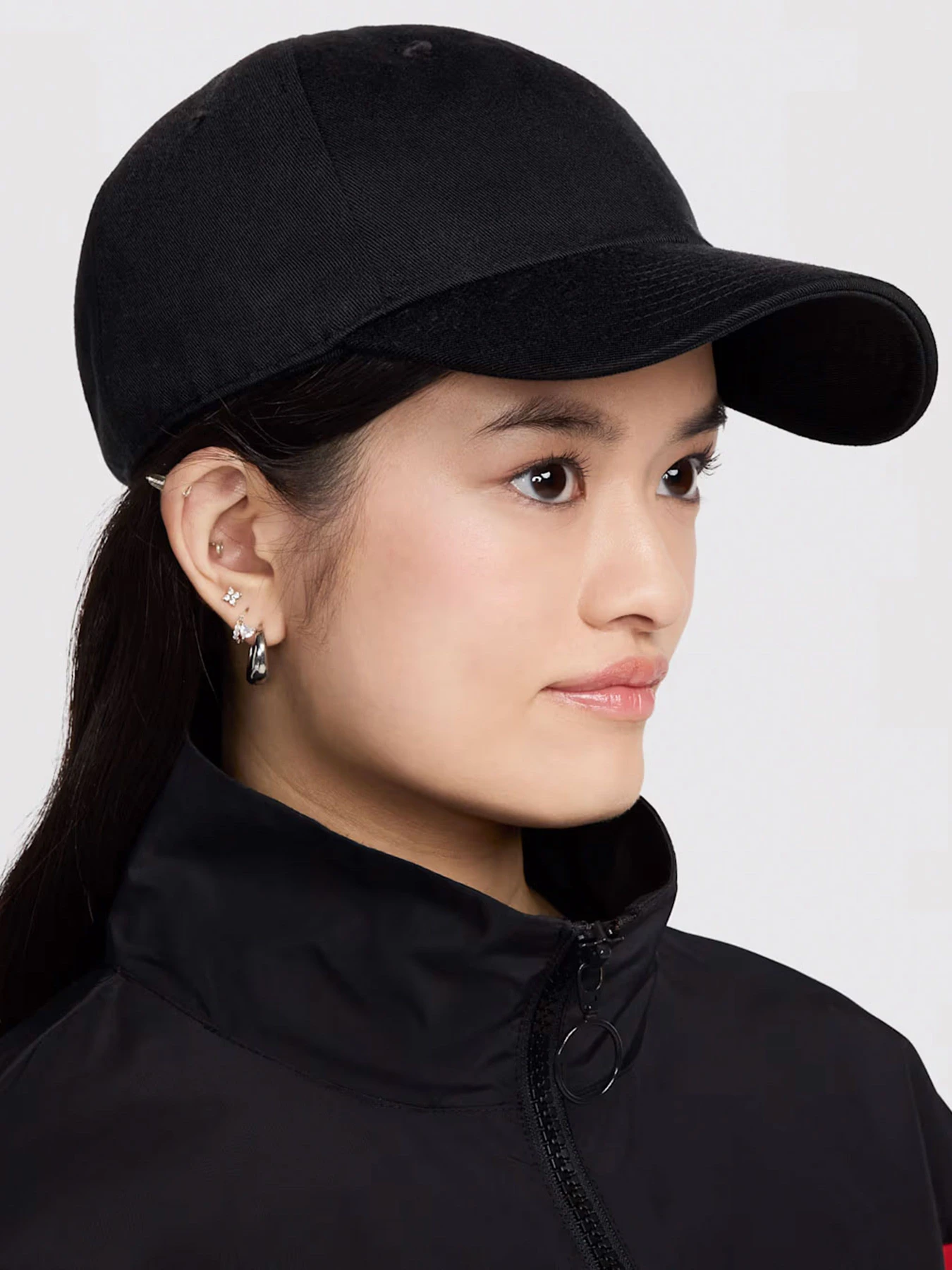 Шапки и кепки NIKE CLUB U CB SM SWSH L модель FZ5698-010 Шапки и кепки NIKE CLUB U CB SM SWSH L модель FZ5698-010 Фото