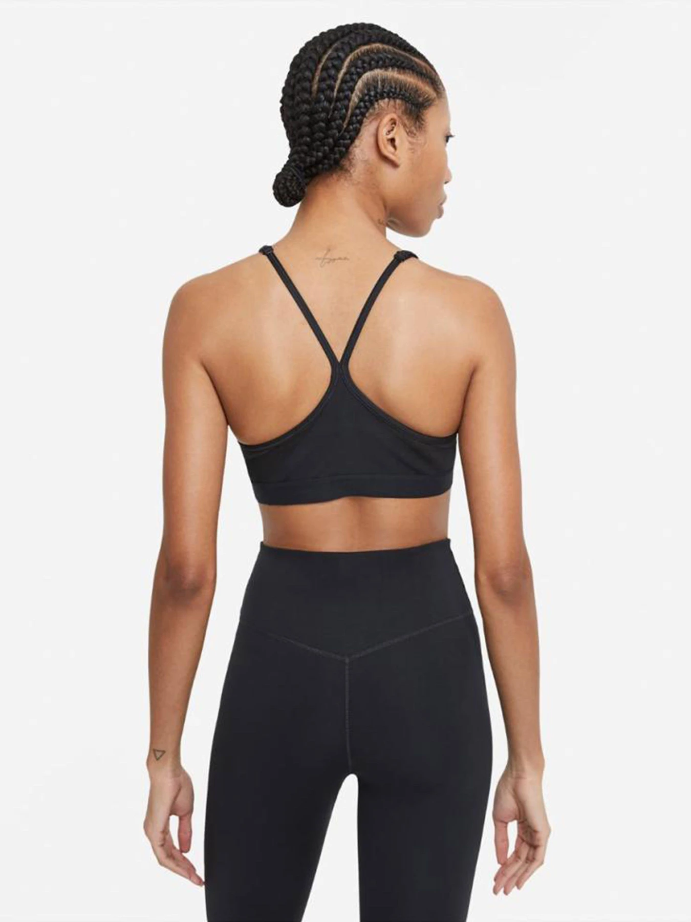 Футболки и поло NIKE INDY модель CZ4456-010 Футболки и поло NIKE INDY модель CZ4456-010 Фото