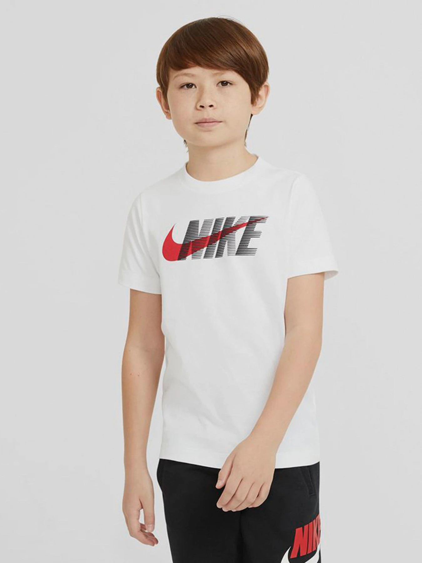 Футболки и поло NIKE Swoosh модель DC7796-100 Футболки и поло NIKE Swoosh модель DC7796-100 Фото