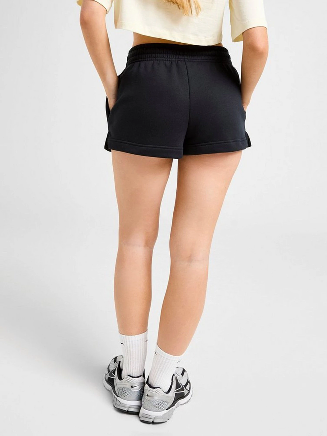 Шорти NIKE PHOENIX модель IF2132-010 Шорти NIKE PHOENIX модель IF2132-010 Фото