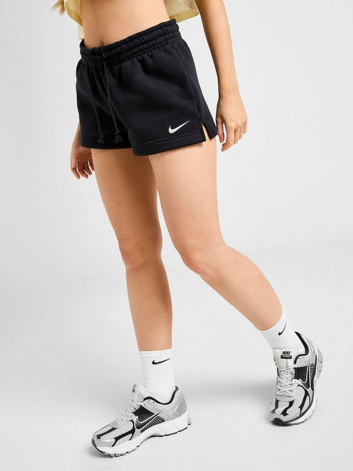 Шорти NIKE PHOENIX модель IF2132-010 Шорти NIKE PHOENIX модель IF2132-010 Фото