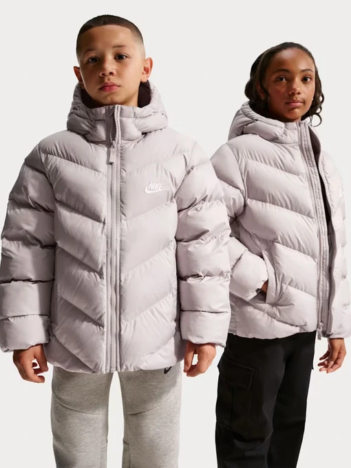 Куртки та дублянки NIKE ADP PUFFER модель HQ4976-211 Фото