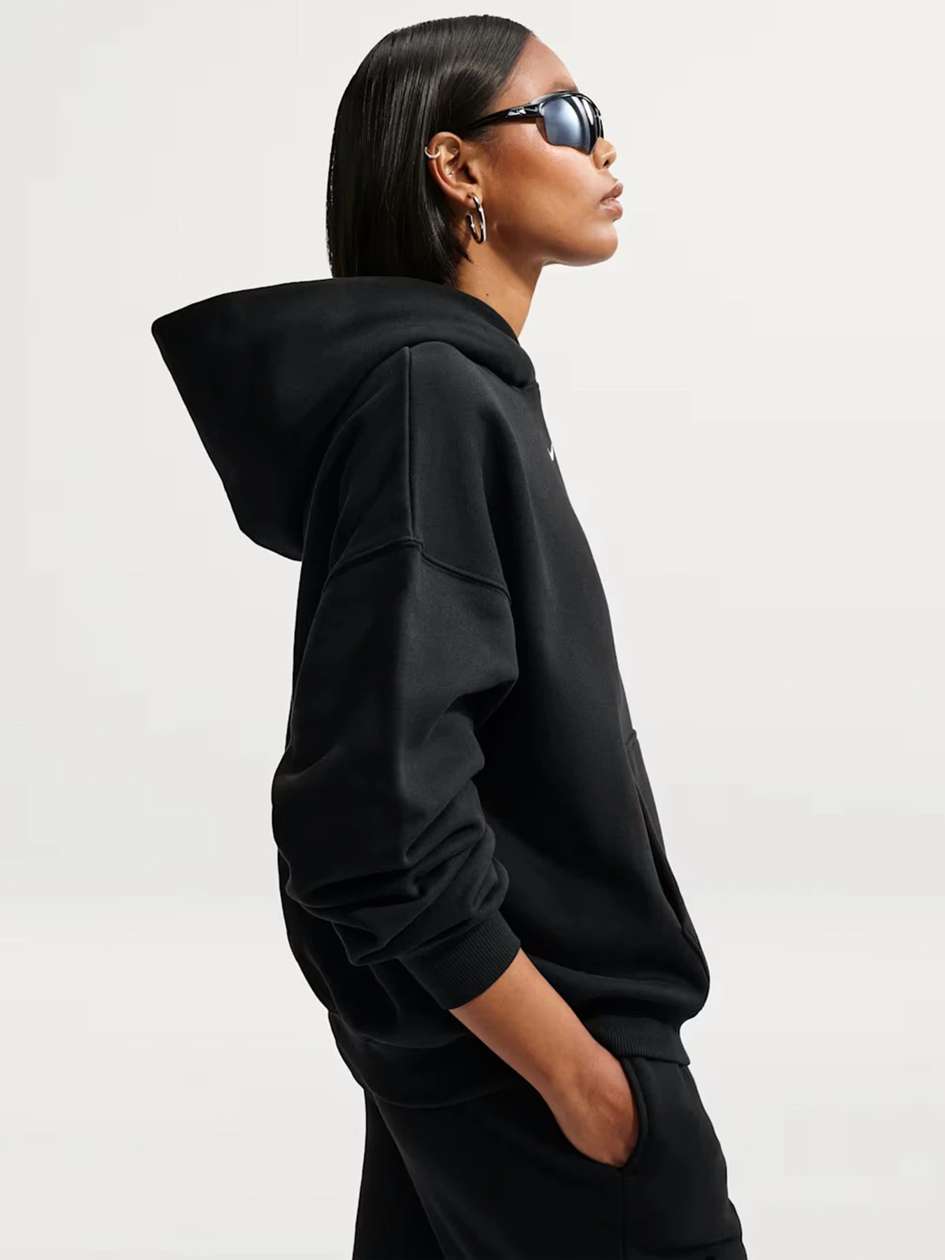 Худі та світшоти NIKE STDO MW OS модель IM8502-001 Худі та світшоти NIKE STDO MW OS модель IM8502-001 Фото