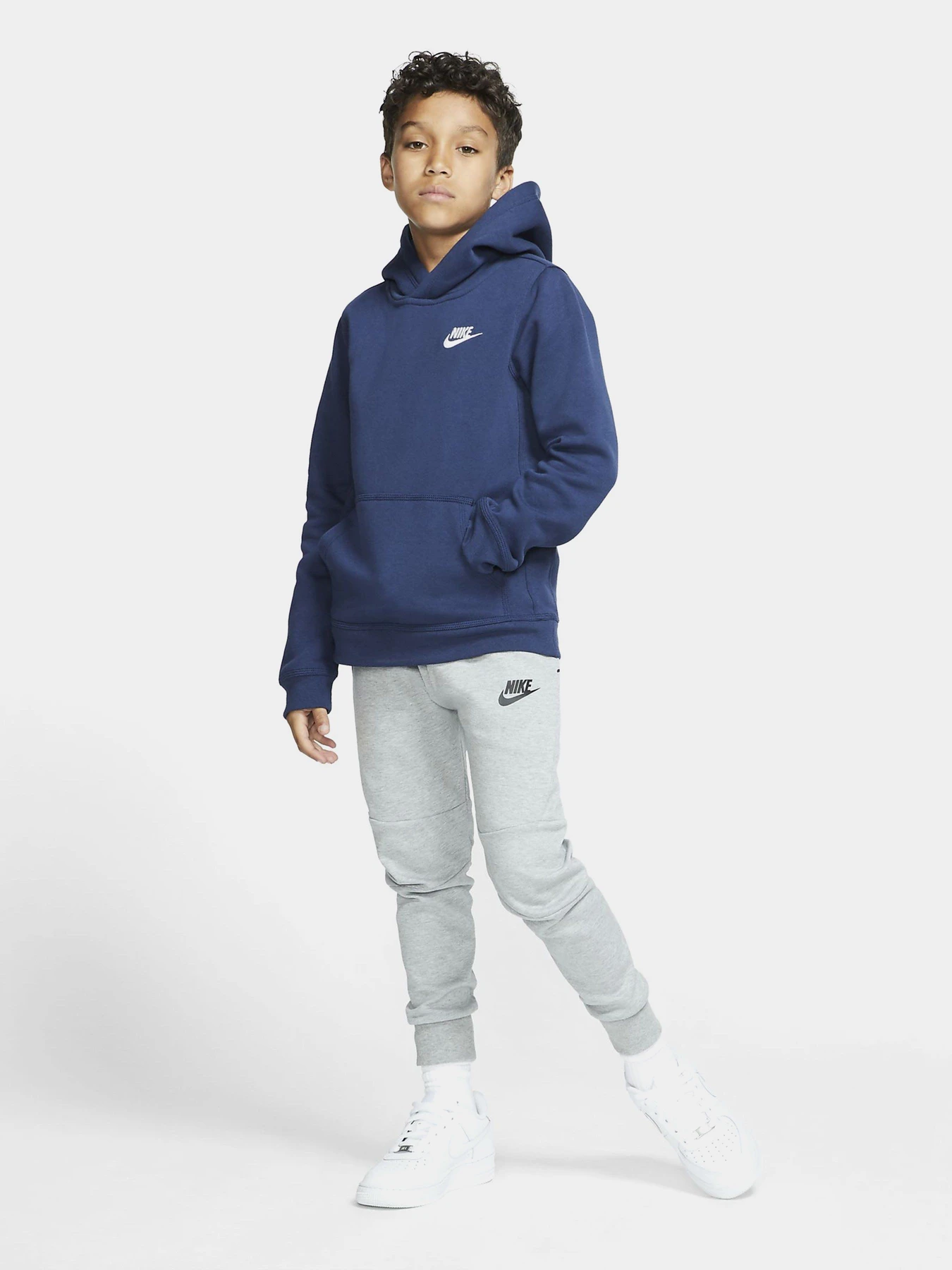 Худи и свитшоты NIKE Sportswear Pullover модель BV3757-410 Фото