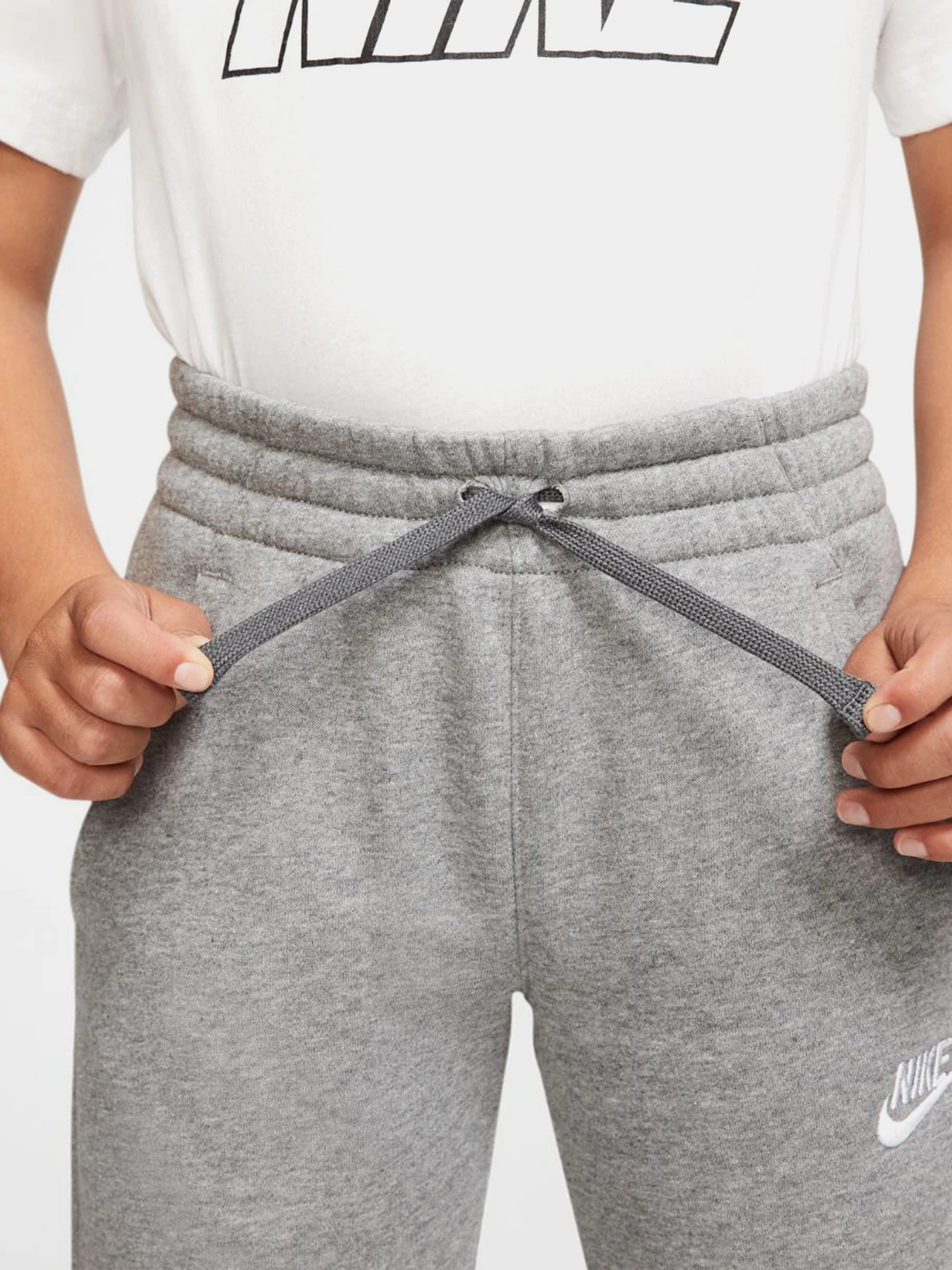 Костюмы NIKE B NSW TRK SUIT CORE BF модель BV3634-091 Костюмы NIKE B NSW TRK SUIT CORE BF модель BV3634-091 Фото