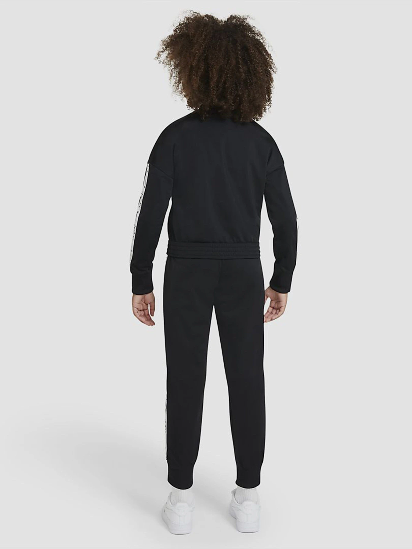 Костюмы NIKE Sportswear модель CU8374-010 Костюмы NIKE Sportswear модель CU8374-010 Фото
