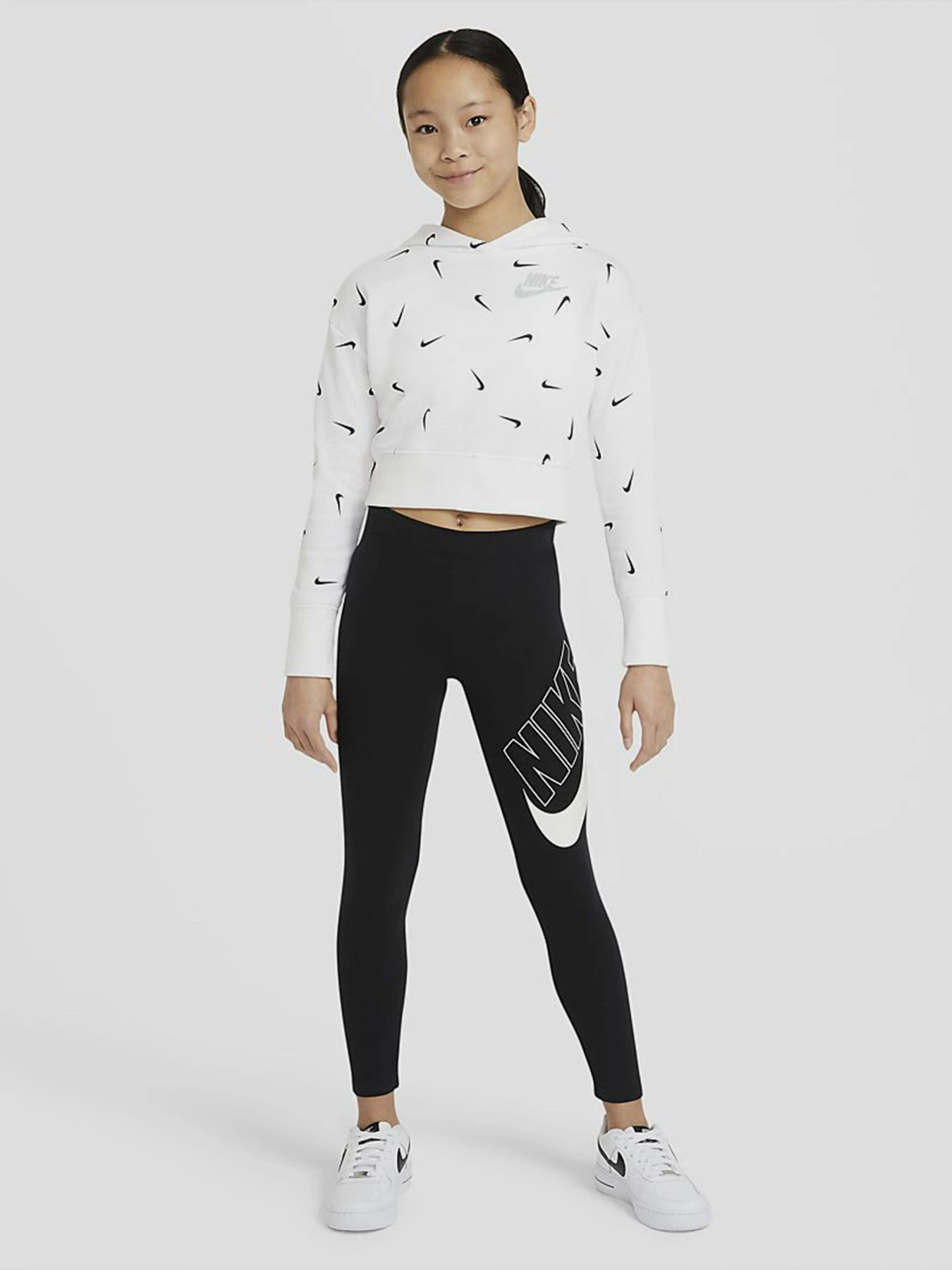 Брюки NIKE Sportswear Favorites модель CU8943-010 Фото