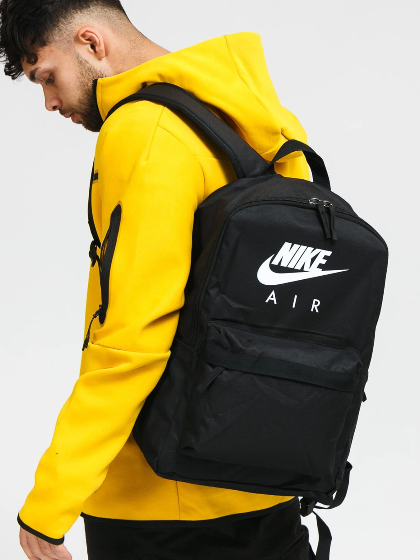 Рюкзаки NIKE Nk Heritage Bkpk-2.0 Basic Air модель CZ7944-010 Рюкзаки NIKE Nk Heritage Bkpk-2.0 Basic Air модель CZ7944-010 Фото