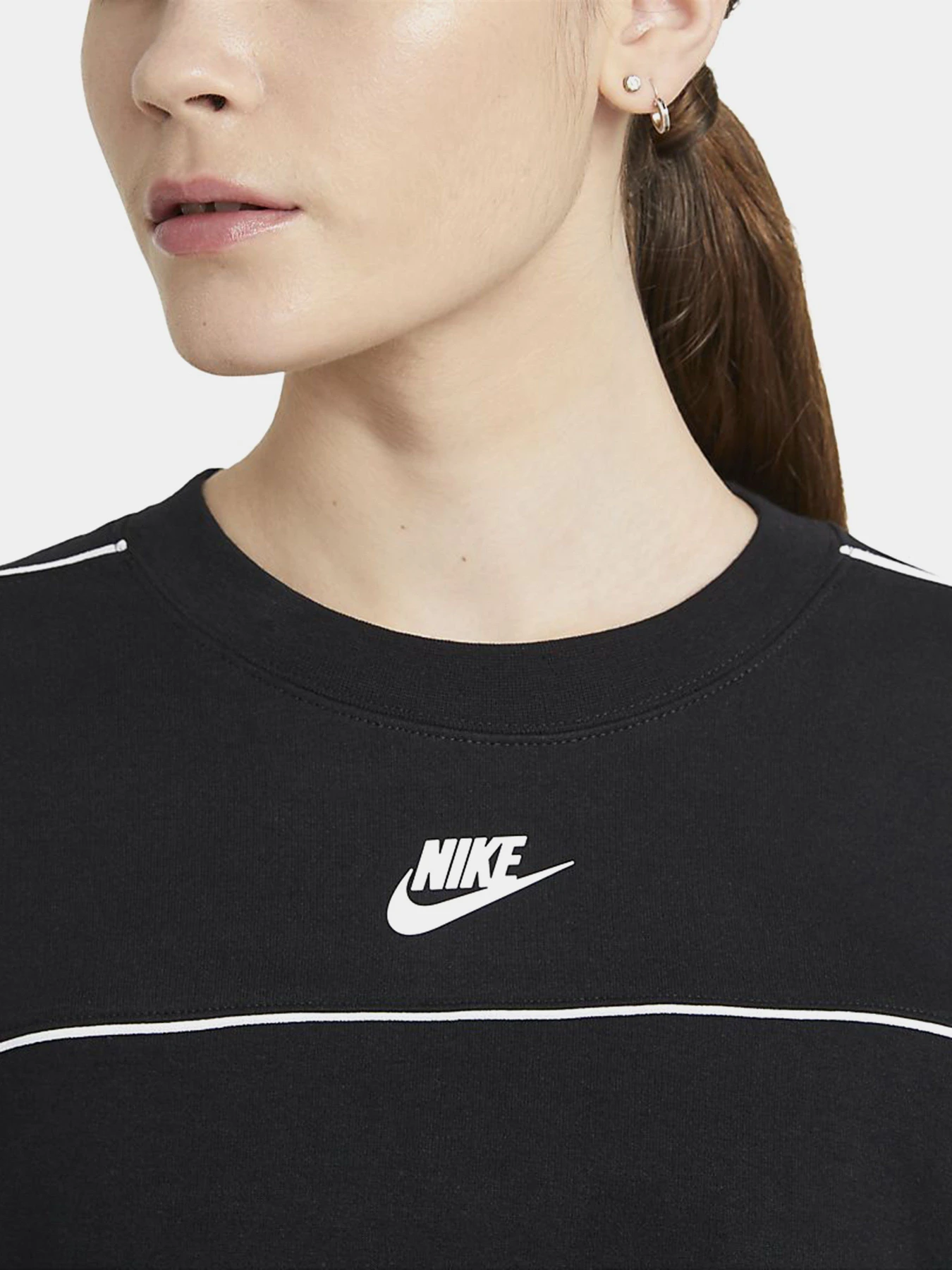 Худи и свитшоты NIKE Sportswear Crew модель CZ8336-010 Худи и свитшоты NIKE Sportswear Crew модель CZ8336-010 Фото