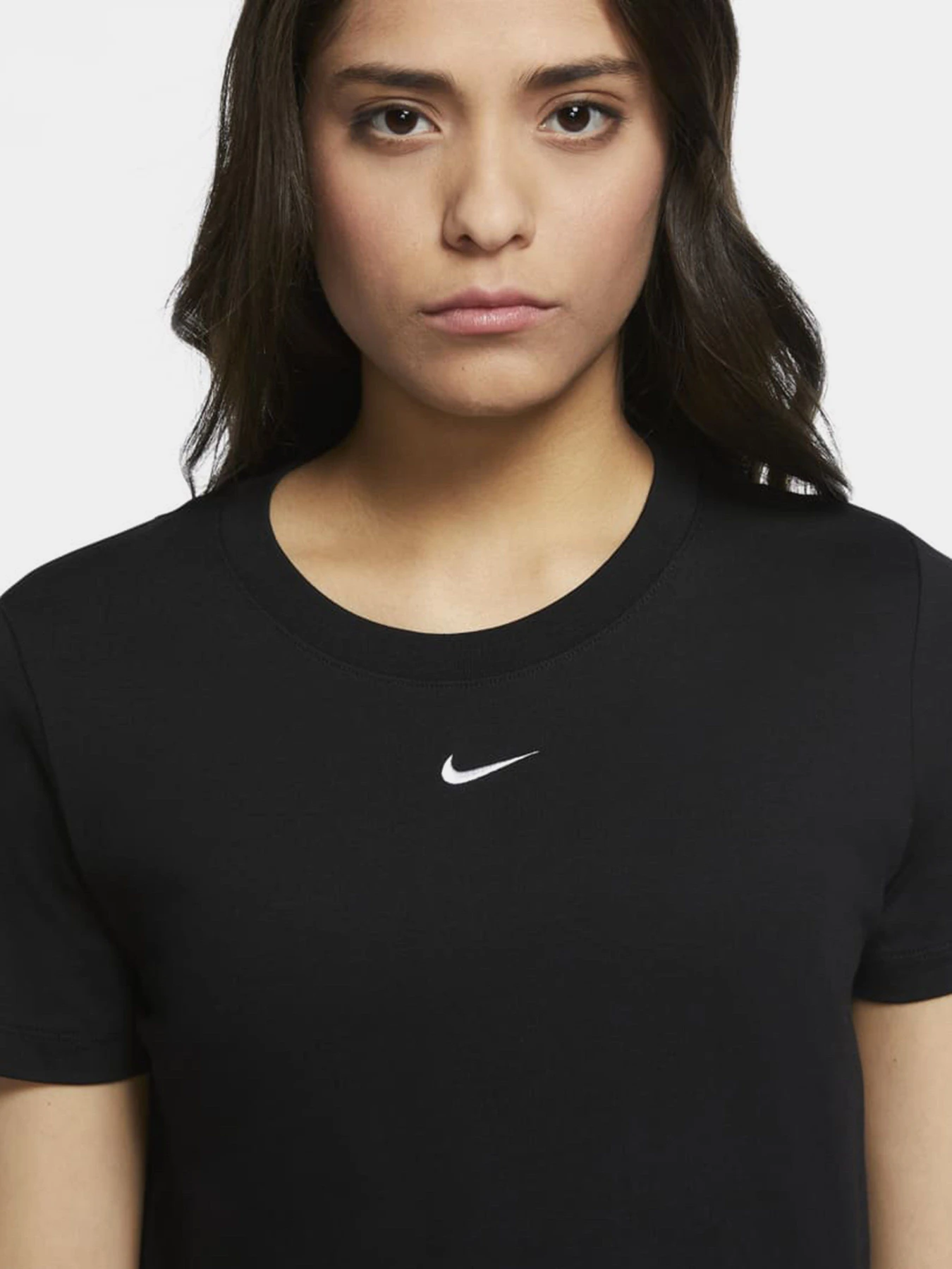 Футболки і поло NIKE Sportswear Essential модель CZ7339-011 Футболки і поло NIKE Sportswear Essential модель CZ7339-011 Фото
