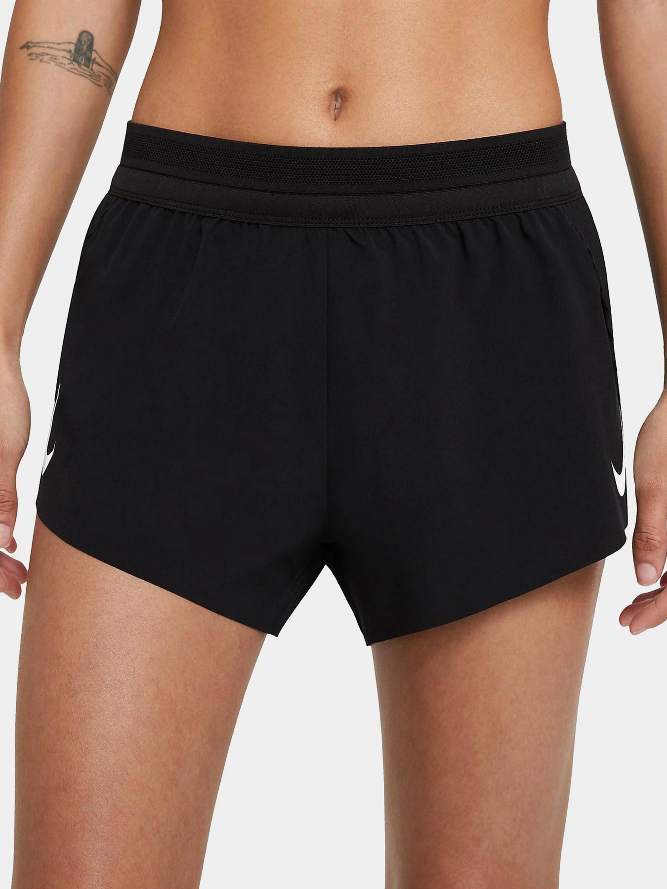 Шорты NIKE AeroSwift Shorts модель CZ9398-010 Шорты NIKE AeroSwift Shorts модель CZ9398-010 Фото