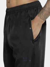 Брюки NIKE Essential Run Division running pants модель DA0412-010 Фото