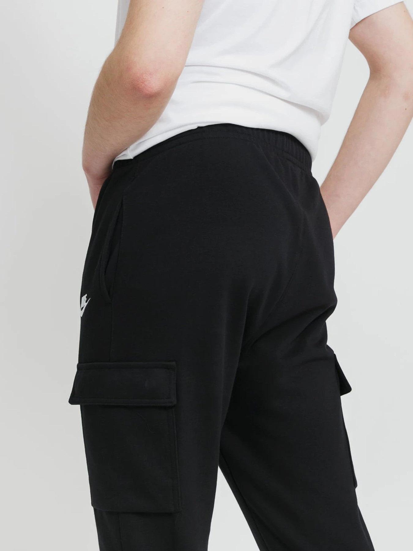 Брюки NIKE Club FT Cargo Pants модель CZ9954-010 Фото