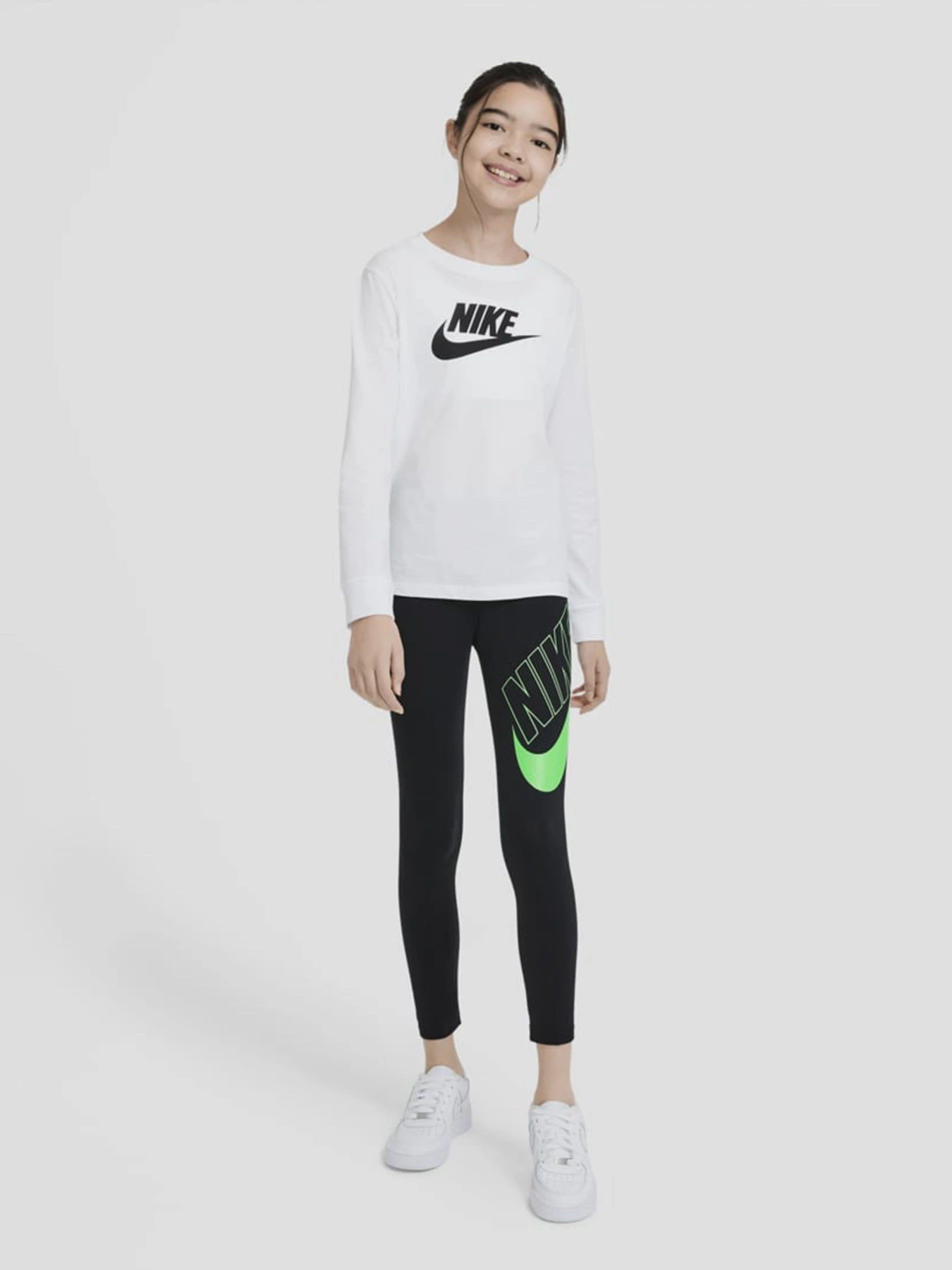 Брюки NIKE Sportswear Favorites модель CU8943-013 Фото
