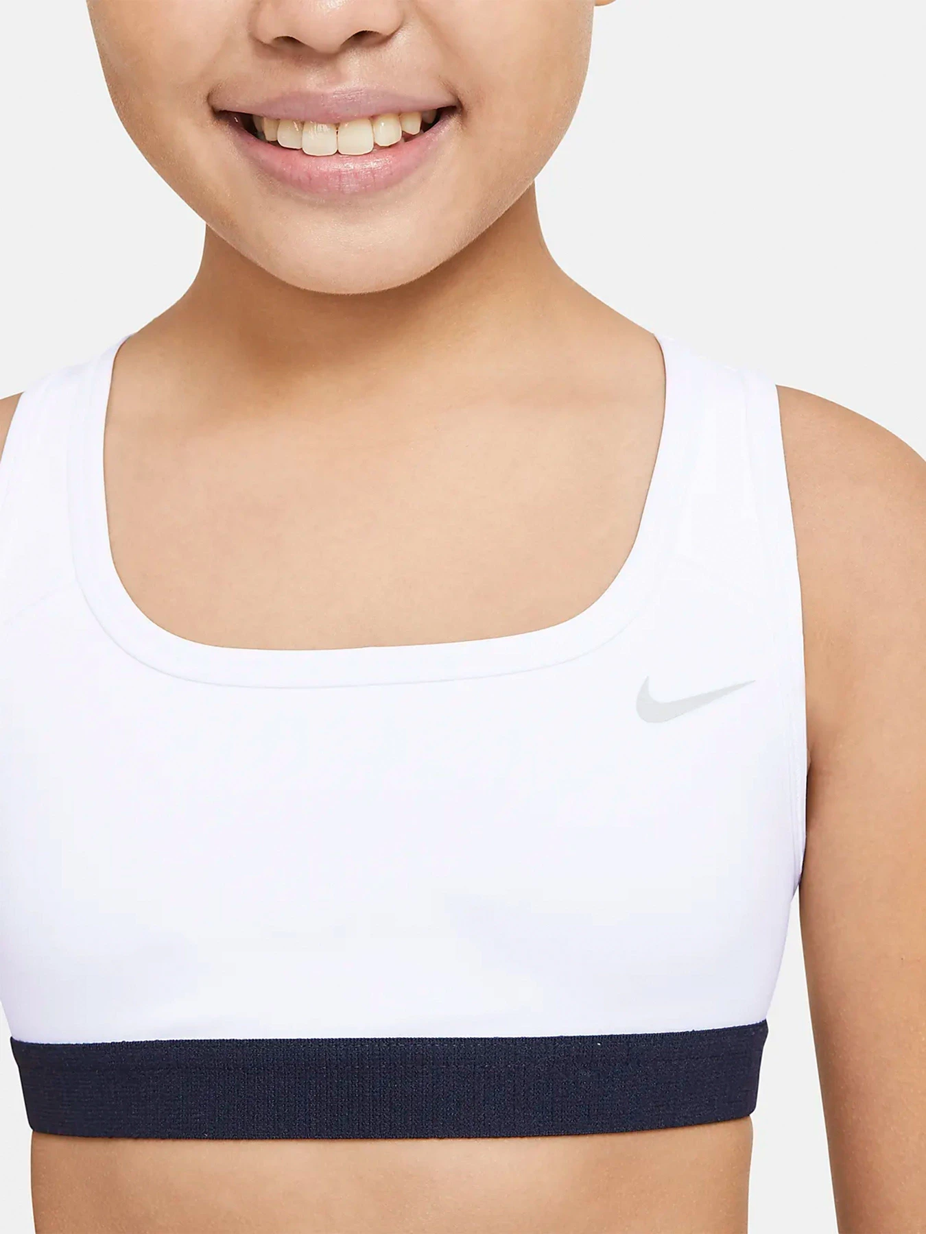 Футболки и поло NIKE Swoosh модель DA1030-100 Футболки и поло NIKE Swoosh модель DA1030-100 Фото