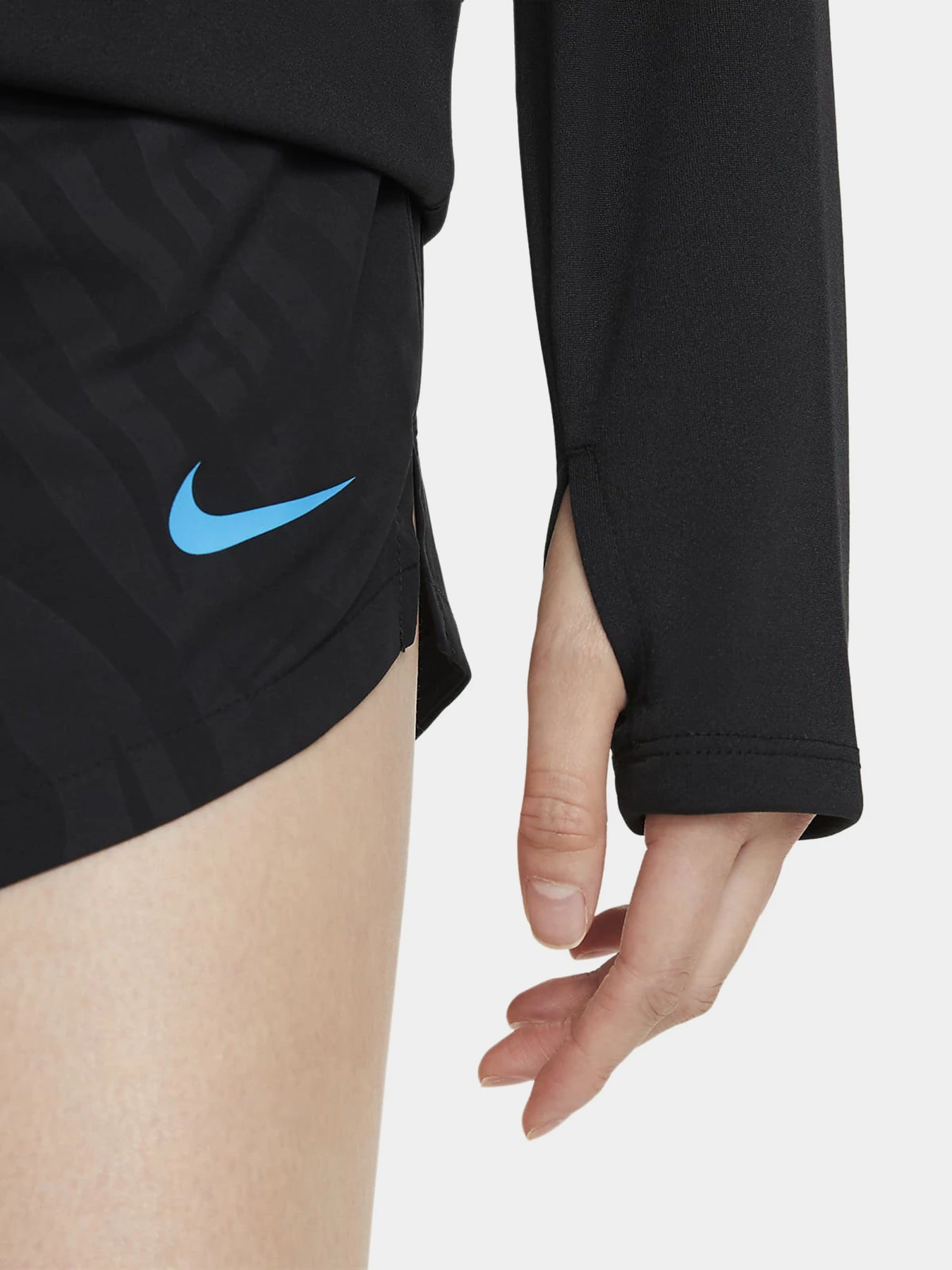 Худи и свитшоты NIKE Icon Clash модель DB4628-010 Худи и свитшоты NIKE Icon Clash модель DB4628-010 Фото