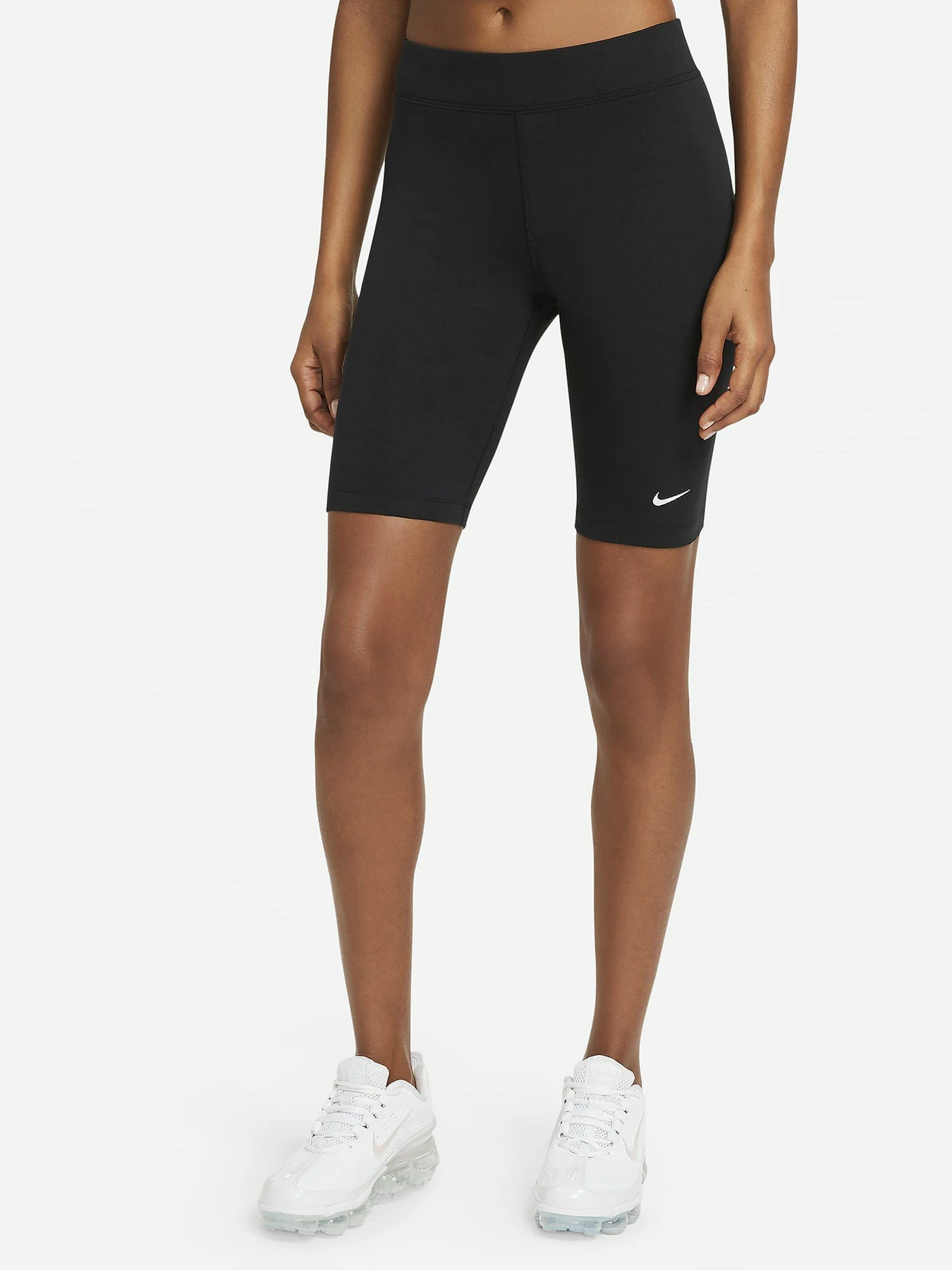 Шорты NIKE Sportswear Essentials модель CZ8526-010 Шорты NIKE Sportswear Essentials модель CZ8526-010 Фото