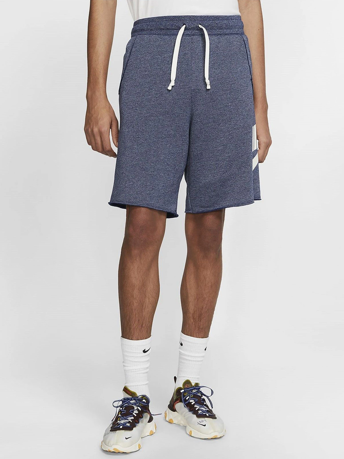 Шорты NIKE Sportswear Alumni модель AR2375-494 Шорты NIKE Sportswear Alumni модель AR2375-494 Фото