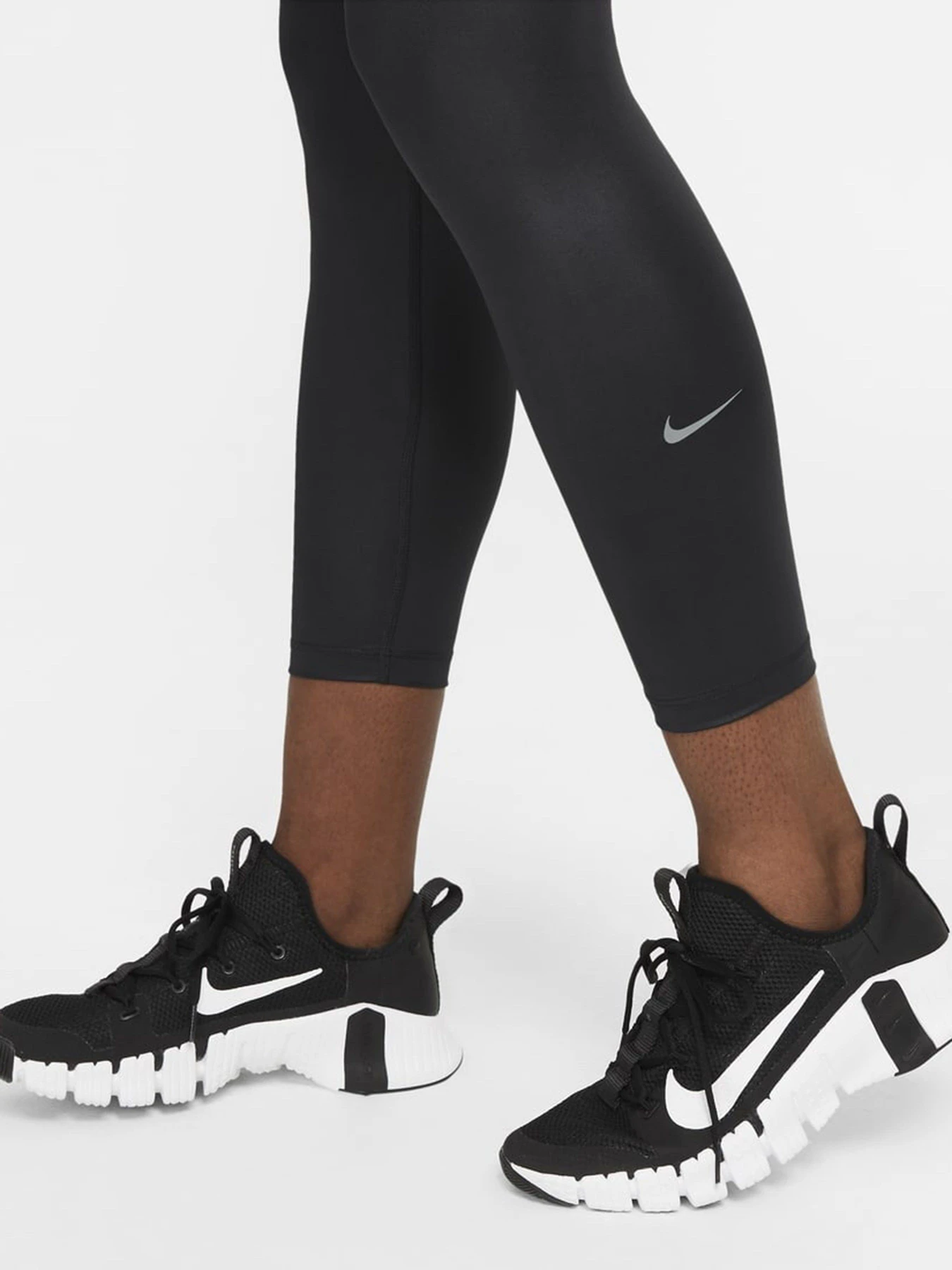 Штани NIKE One модель DC7174-010 Штани NIKE One модель DC7174-010 Фото