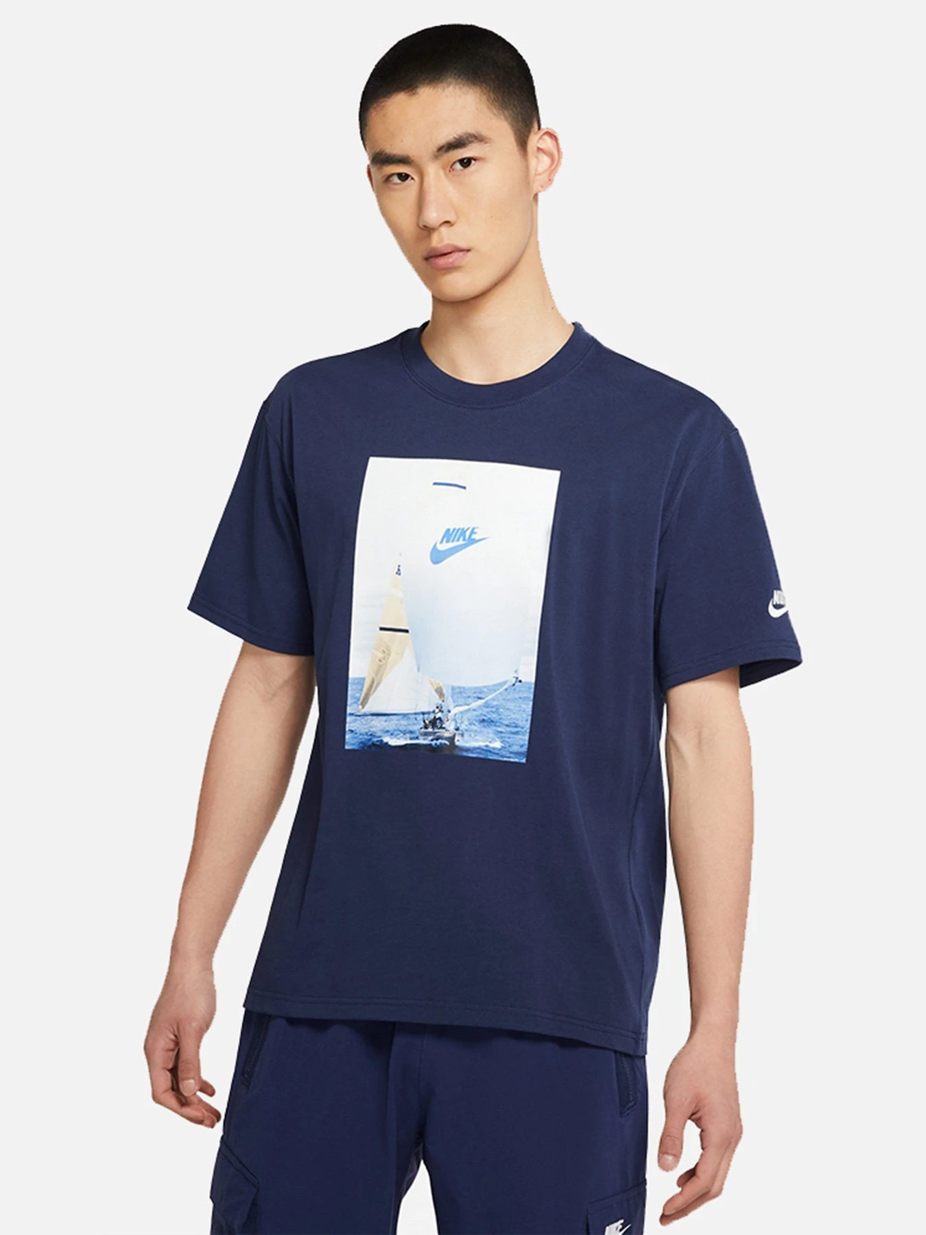 Футболки и поло NIKE Reissue модель DA0939-410 Футболки и поло NIKE Reissue модель DA0939-410 Фото