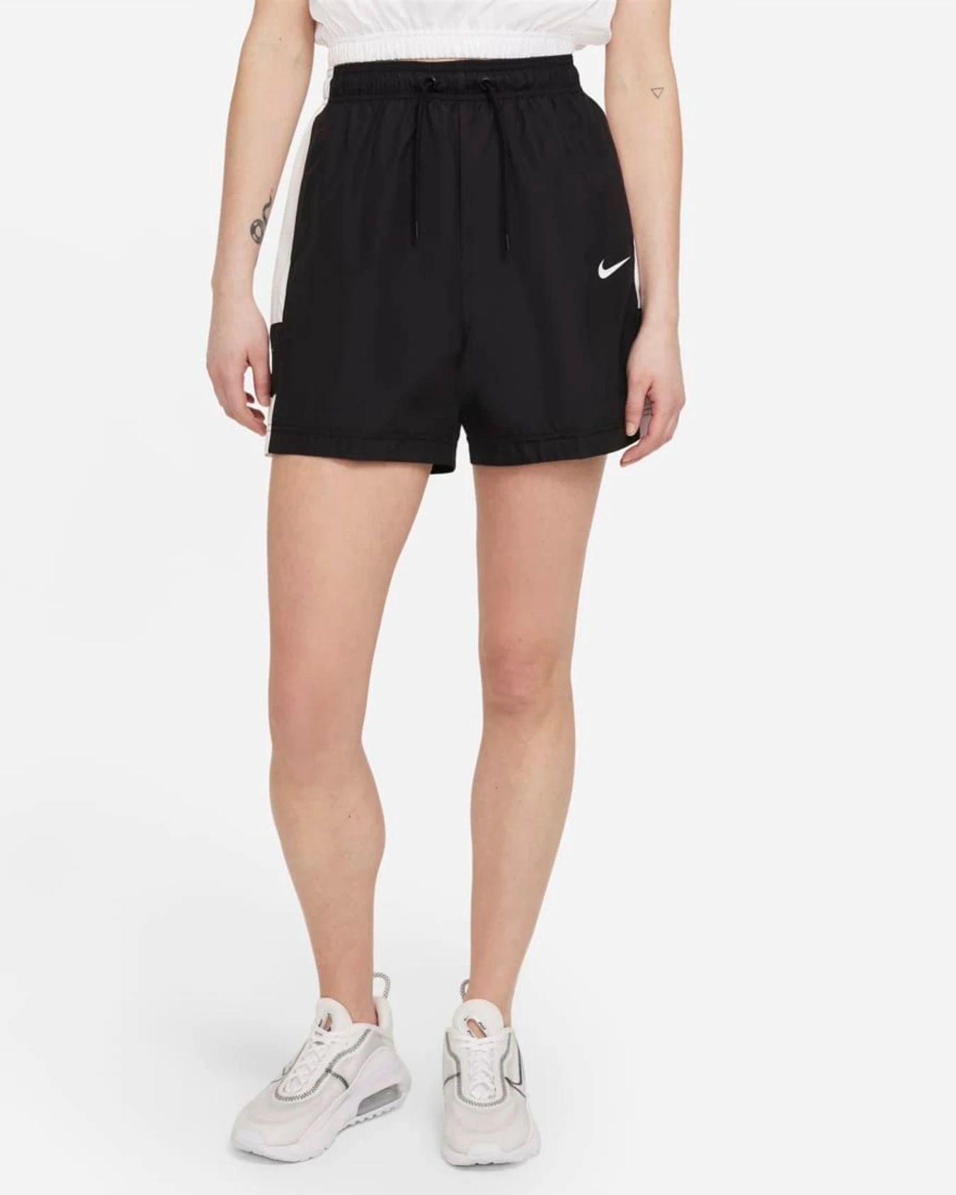 Шорты NIKE Sportswear модель CZ9741-010 Шорты NIKE Sportswear модель CZ9741-010 Фото
