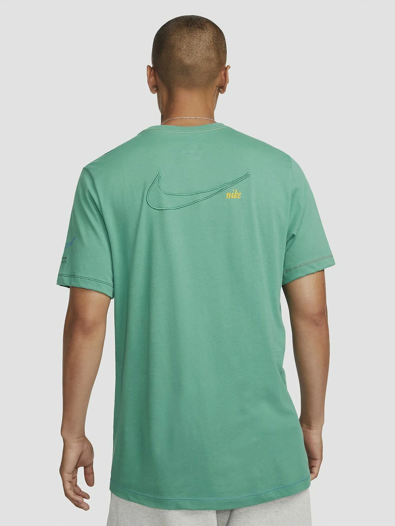 Футболки и поло NIKE Sportswear модель DJ1393-350 Футболки и поло NIKE Sportswear модель DJ1393-350 Фото