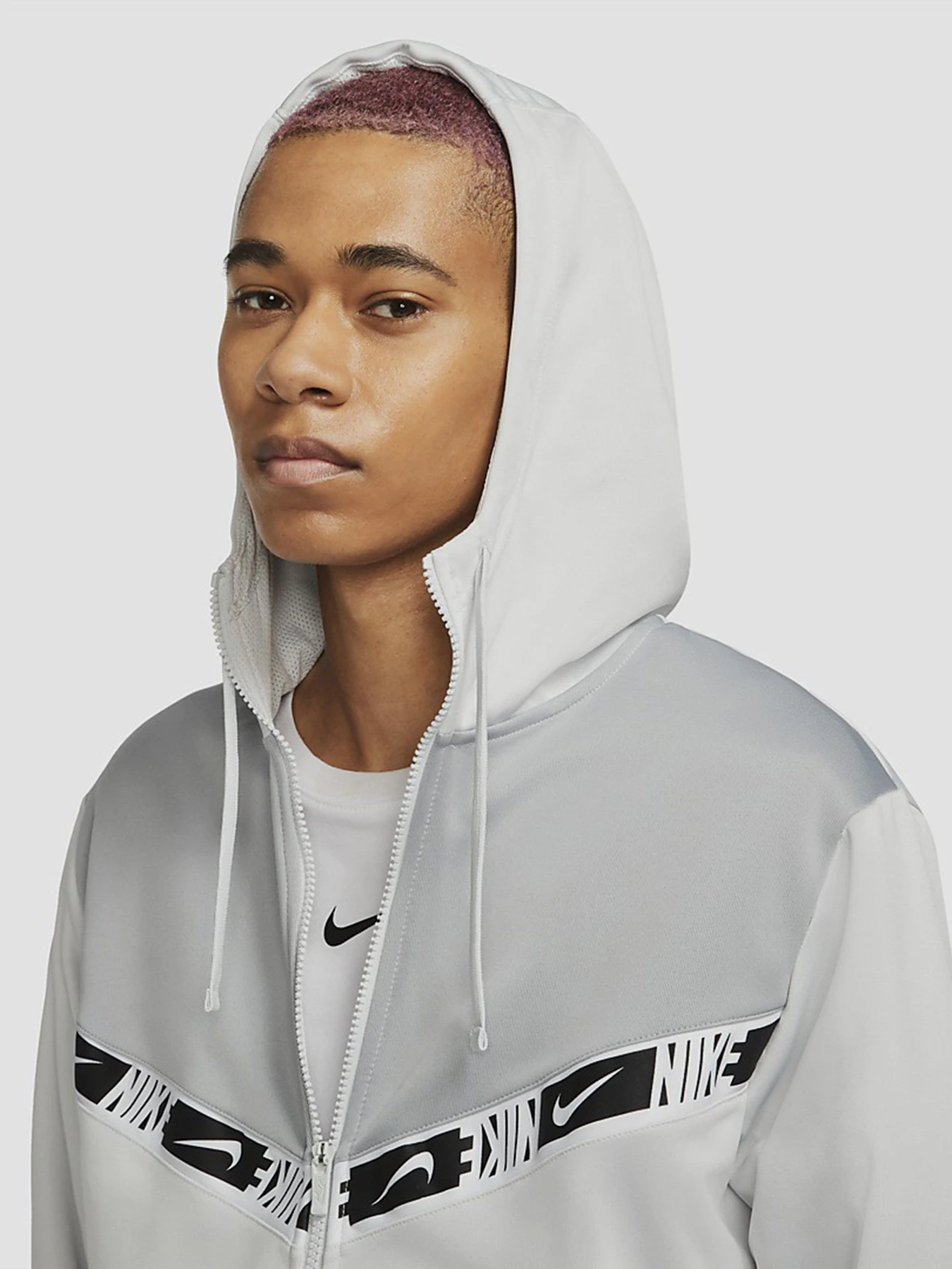 Худи и свитшоты NIKE Sportswear модель DM4672-025 Фото