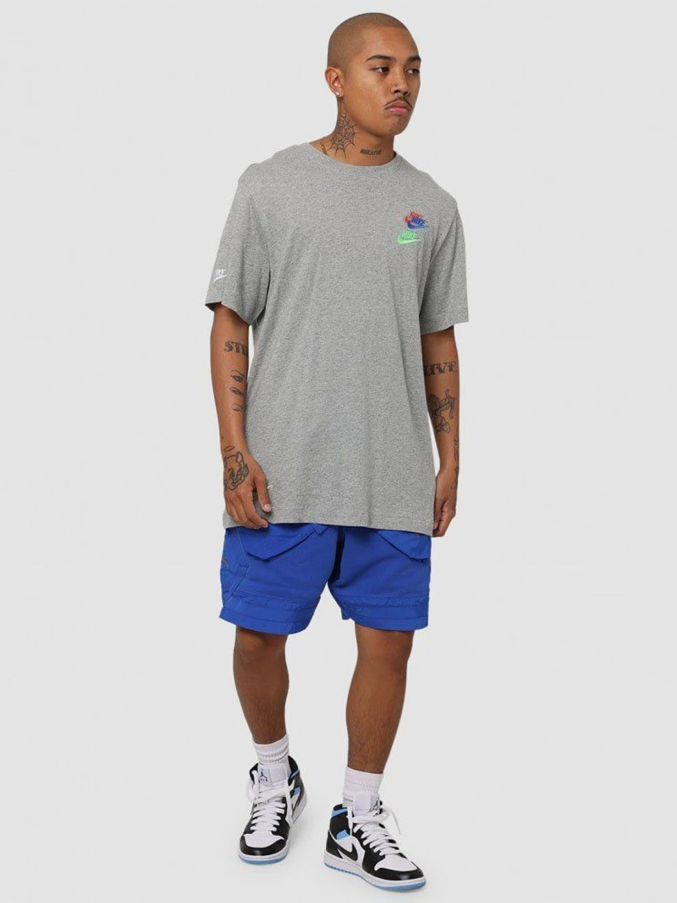 Футболки и поло NIKE Sportswear модель DJ1568-063 Футболки и поло NIKE Sportswear модель DJ1568-063 Фото