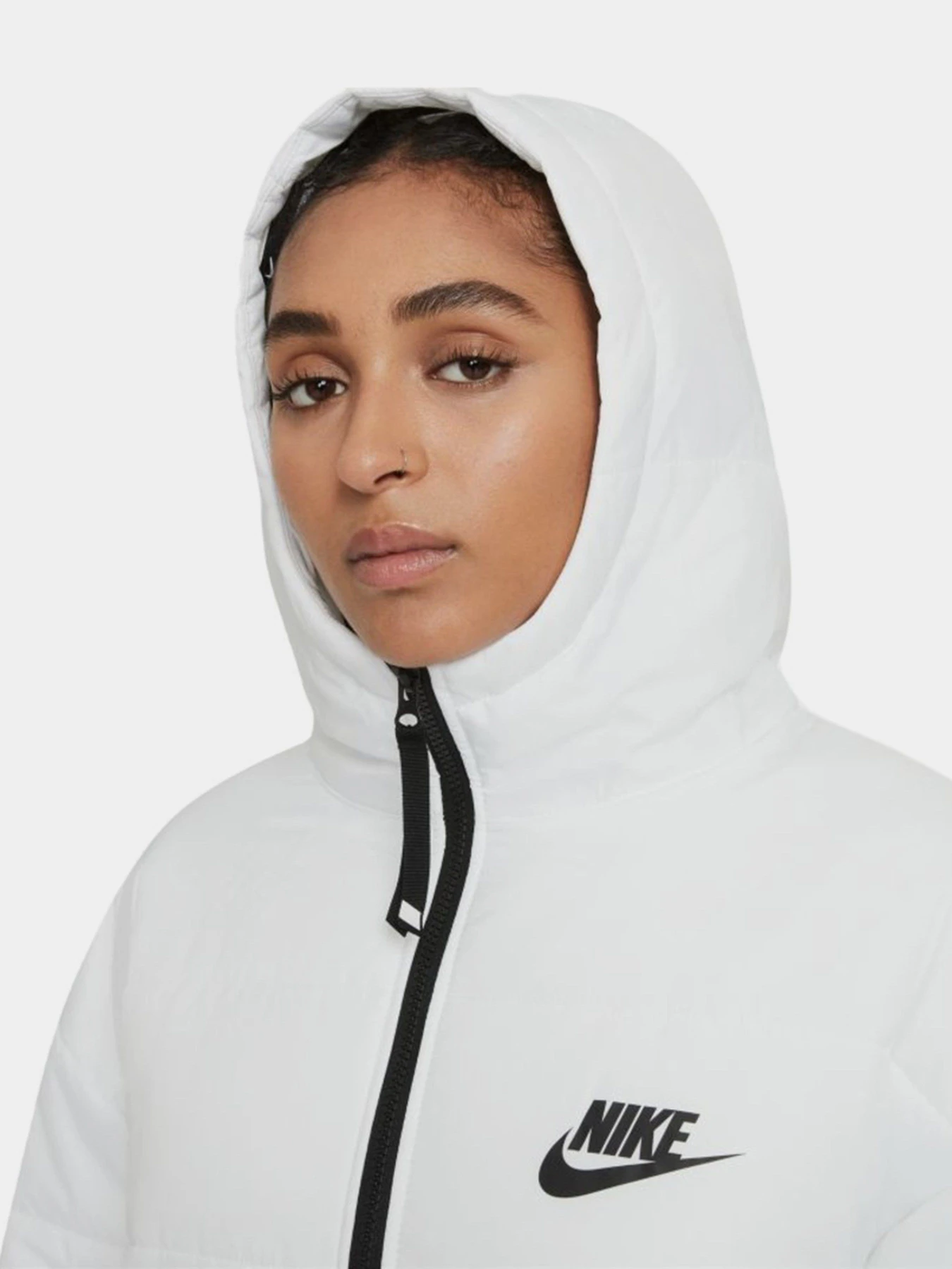 Куртки и дубленки NIKE Sportswear Therma-Fit Repel модель DJ6999-100 Куртки и дубленки NIKE Sportswear Therma-Fit Repel модель DJ6999-100 Фото