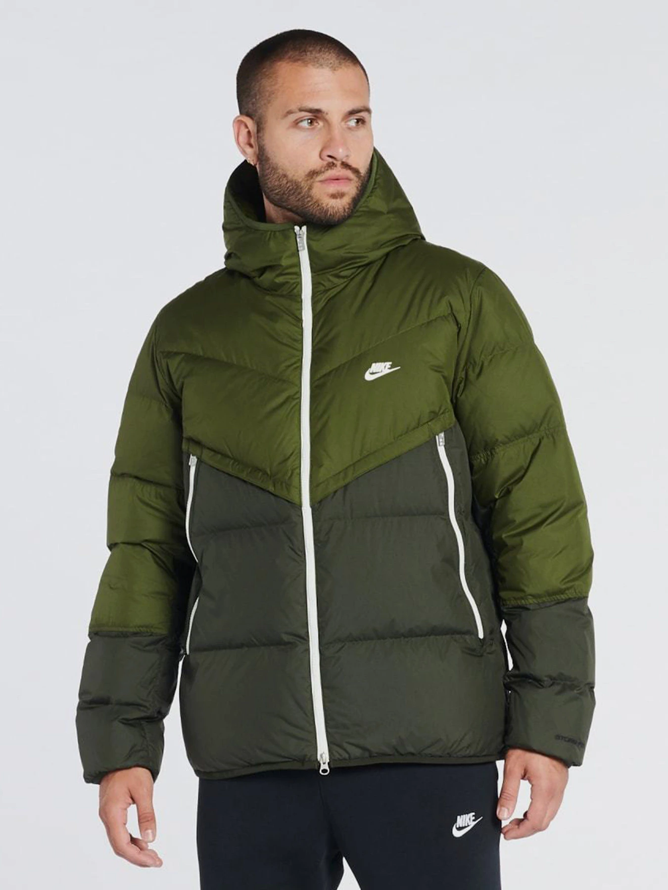 Куртки и дубленки NIKE Sportswear Storm-FIT Windrunner модель DD6795-326 Куртки и дубленки NIKE Sportswear Storm-FIT Windrunner модель DD6795-326 Фото