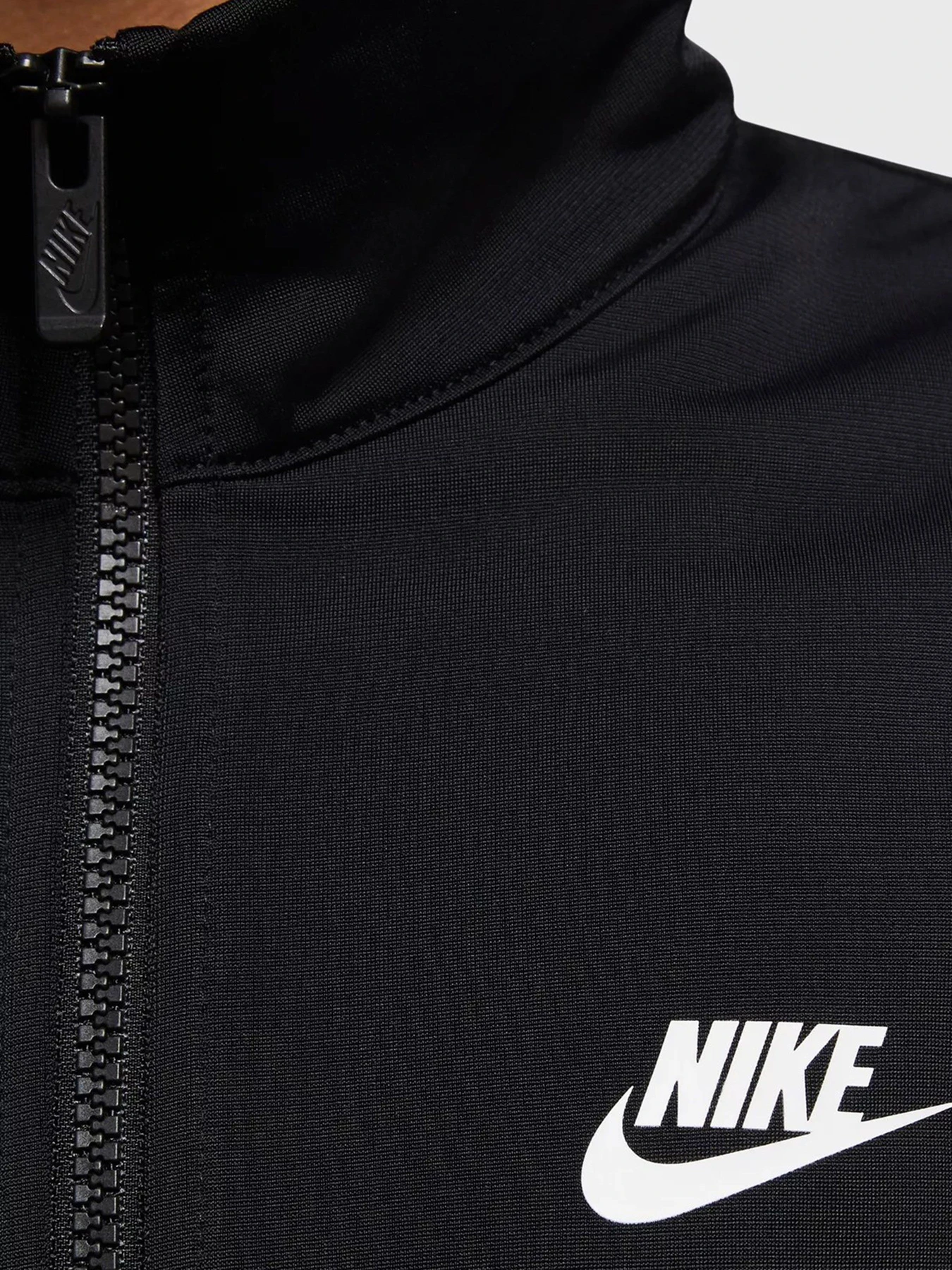 Костюмы NIKE Sportswear Club модель DD5860-011 Костюмы NIKE Sportswear Club модель DD5860-011 Фото