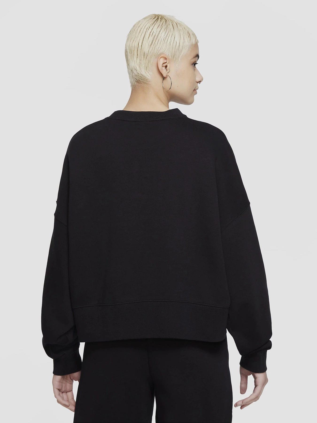 Худи и свитшоты NIKE Sportswear Collection Essentials модель DJ7665-010 Худи и свитшоты NIKE Sportswear Collection Essentials модель DJ7665-010 Фото