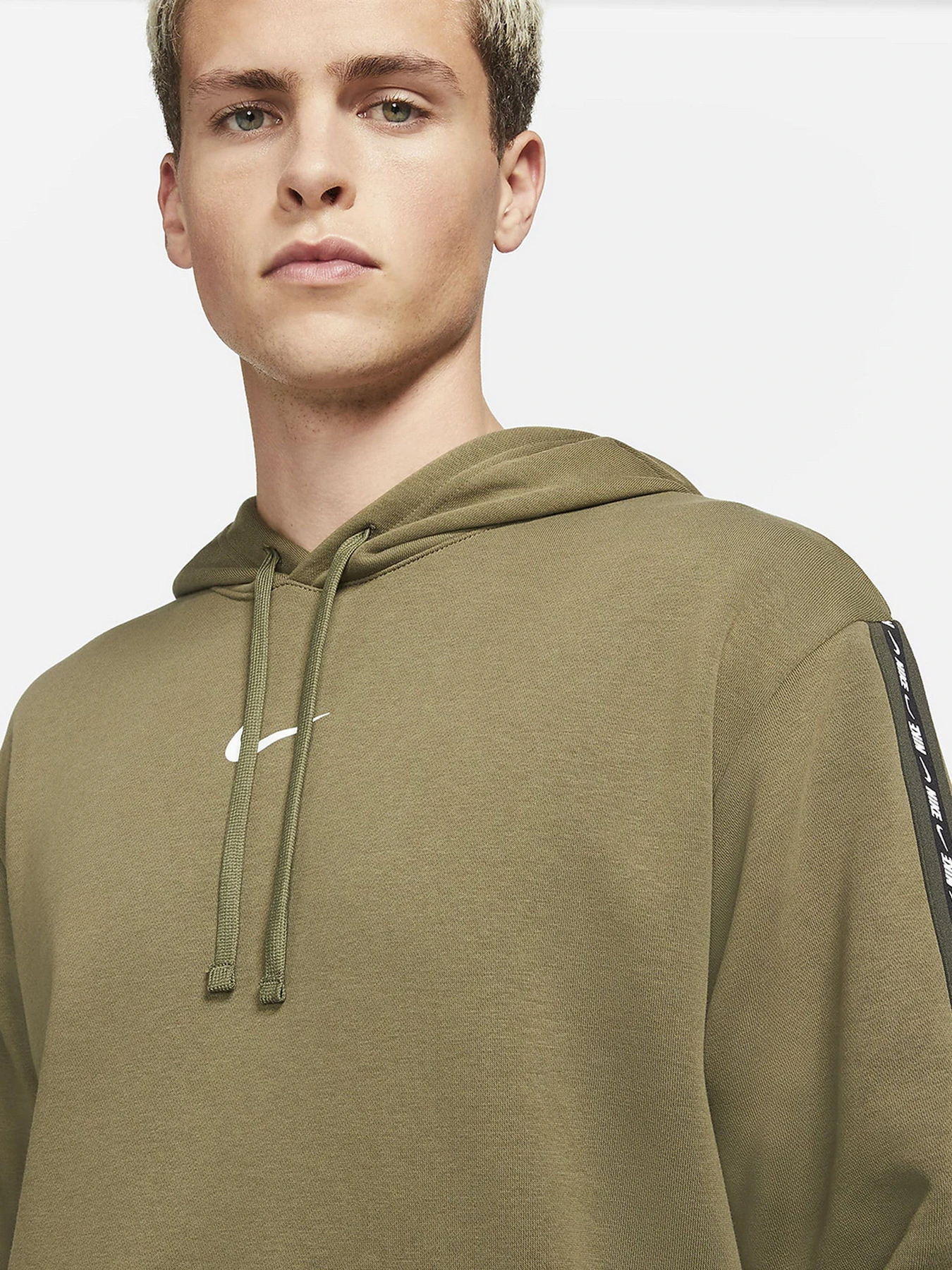 Худі та світшоти NIKE Sportswear модель DM4676-222 Фото
