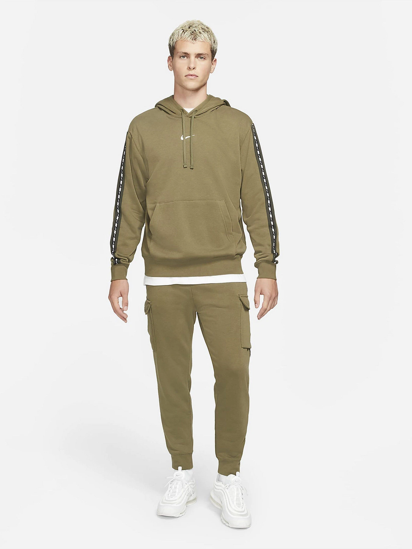 Худі та світшоти NIKE Sportswear модель DM4676-222 Фото