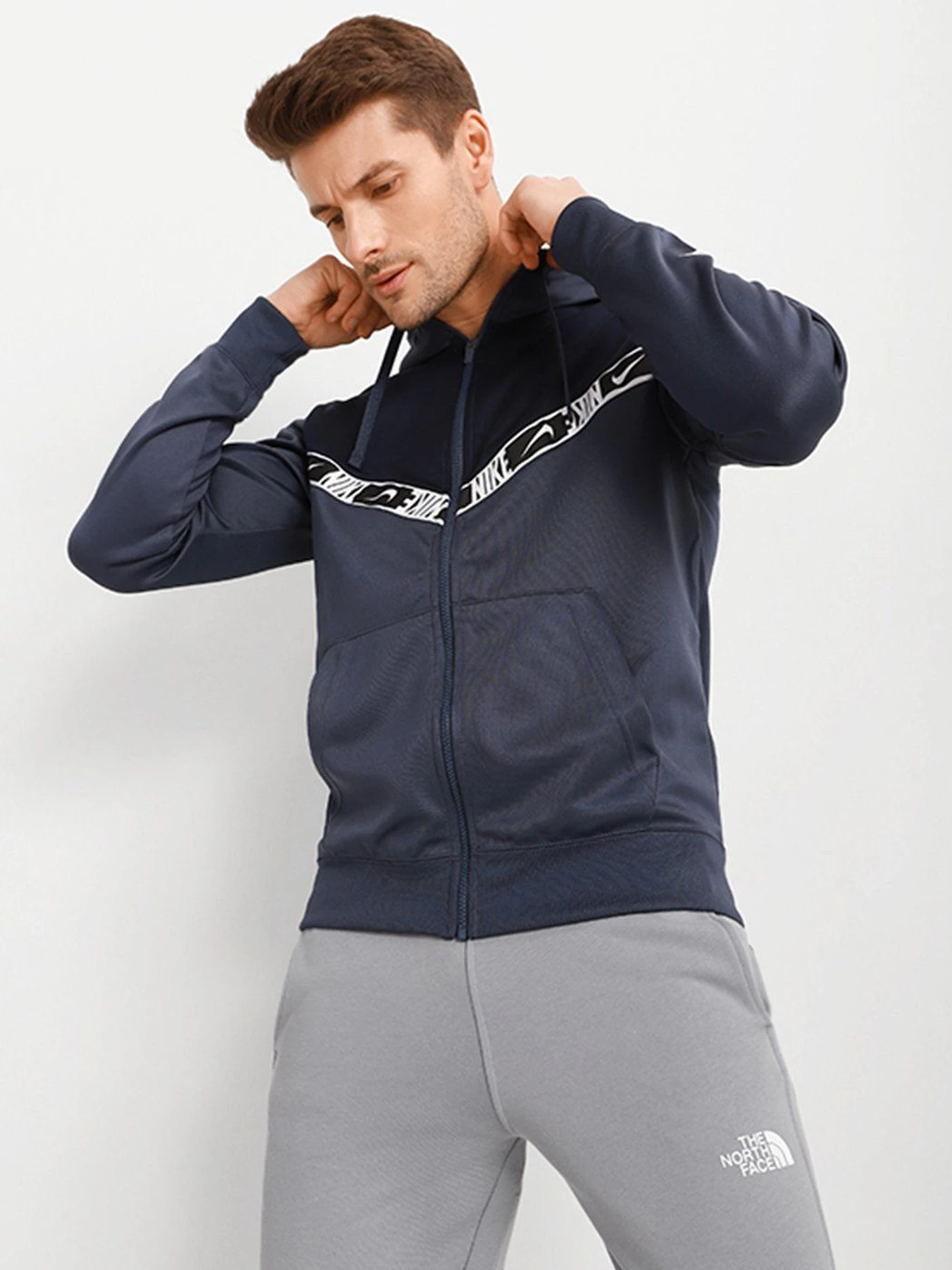 Худи и свитшоты NIKE Sportswear модель DM4672-437 Фото