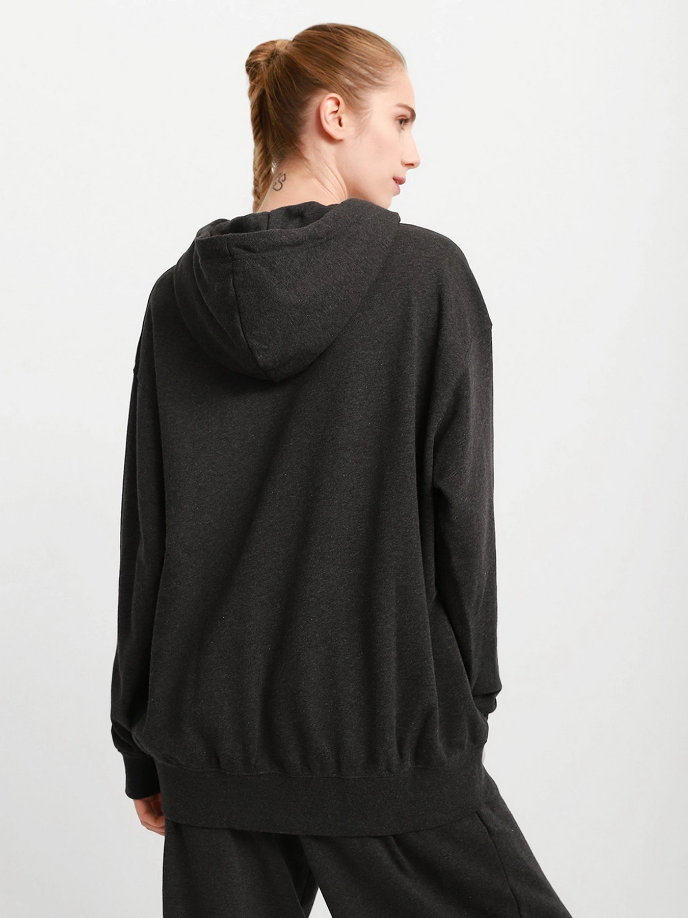 Худи и свитшоты NIKE NSW ESS модель DJ6939-010 Худи и свитшоты NIKE NSW ESS модель DJ6939-010 Фото